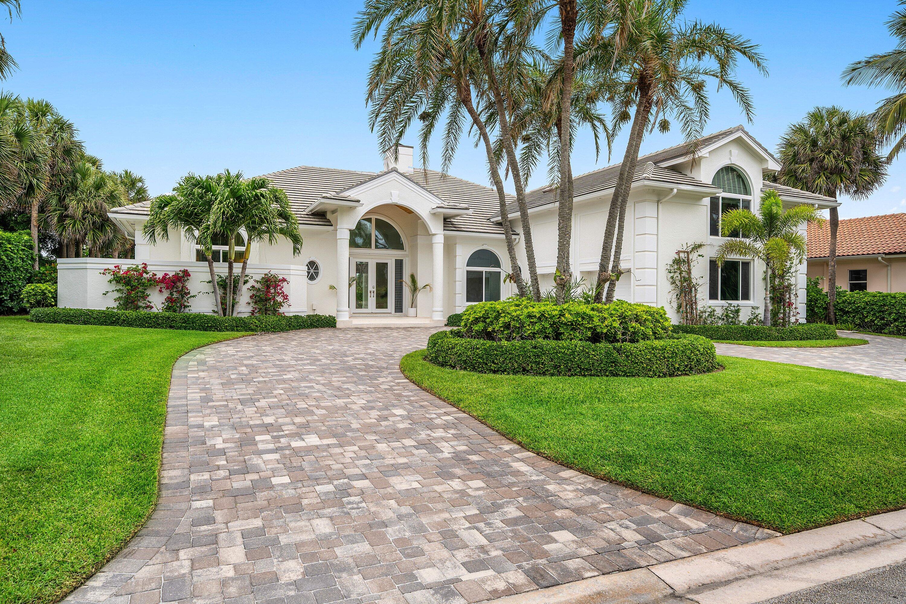 SAILFISH POINT - Residential