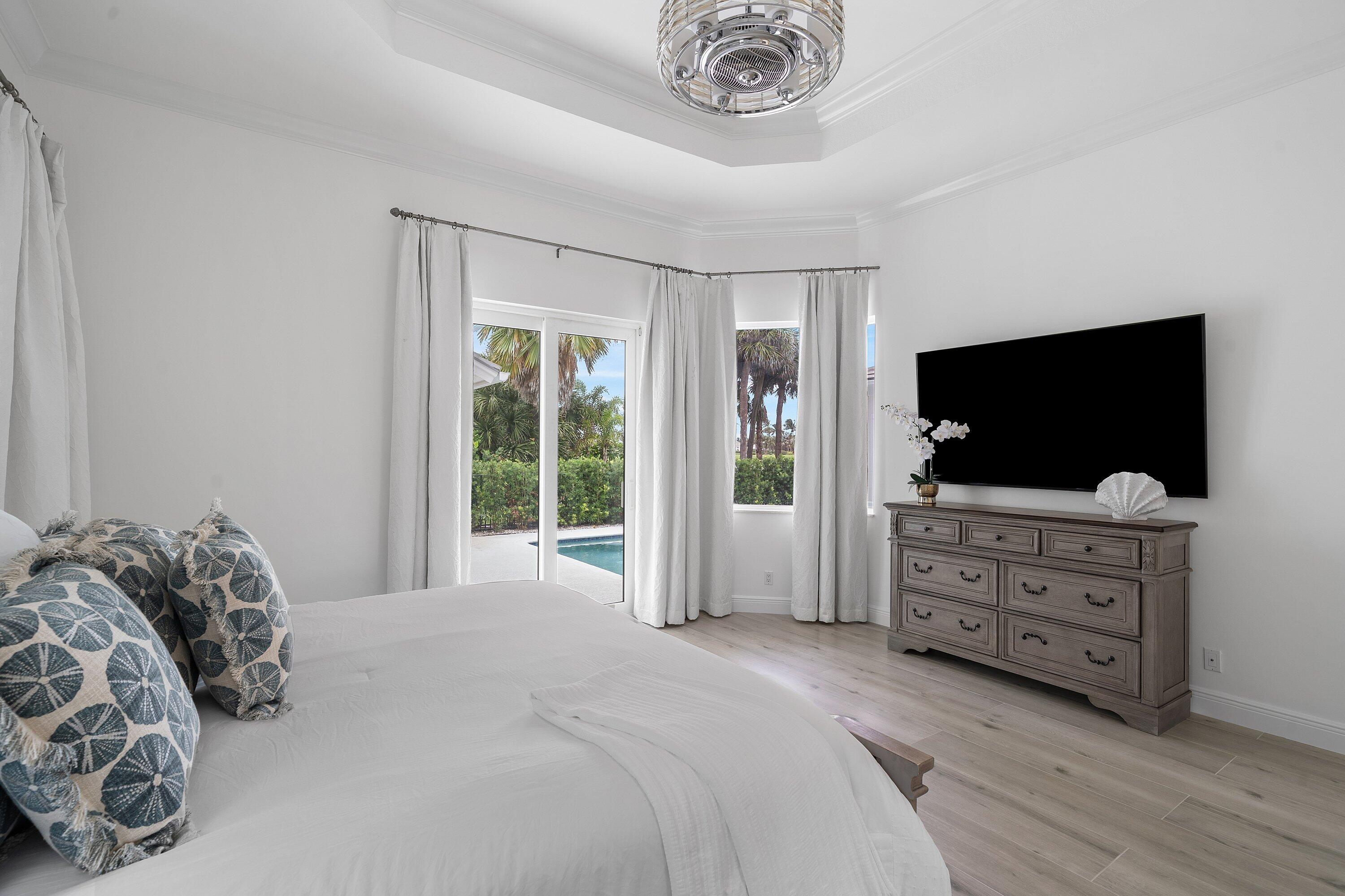 SAILFISH POINT - Residential