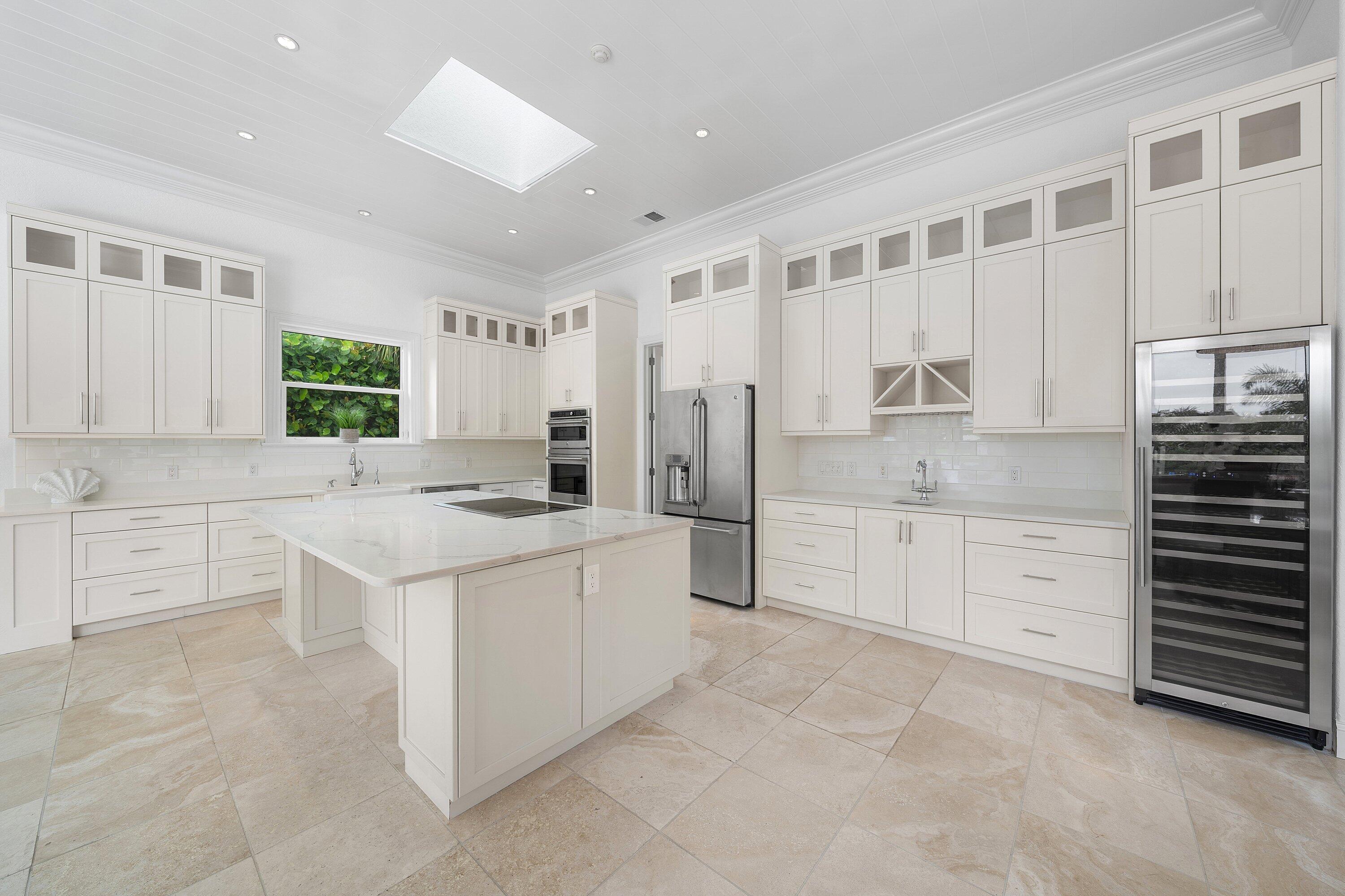SAILFISH POINT - Residential