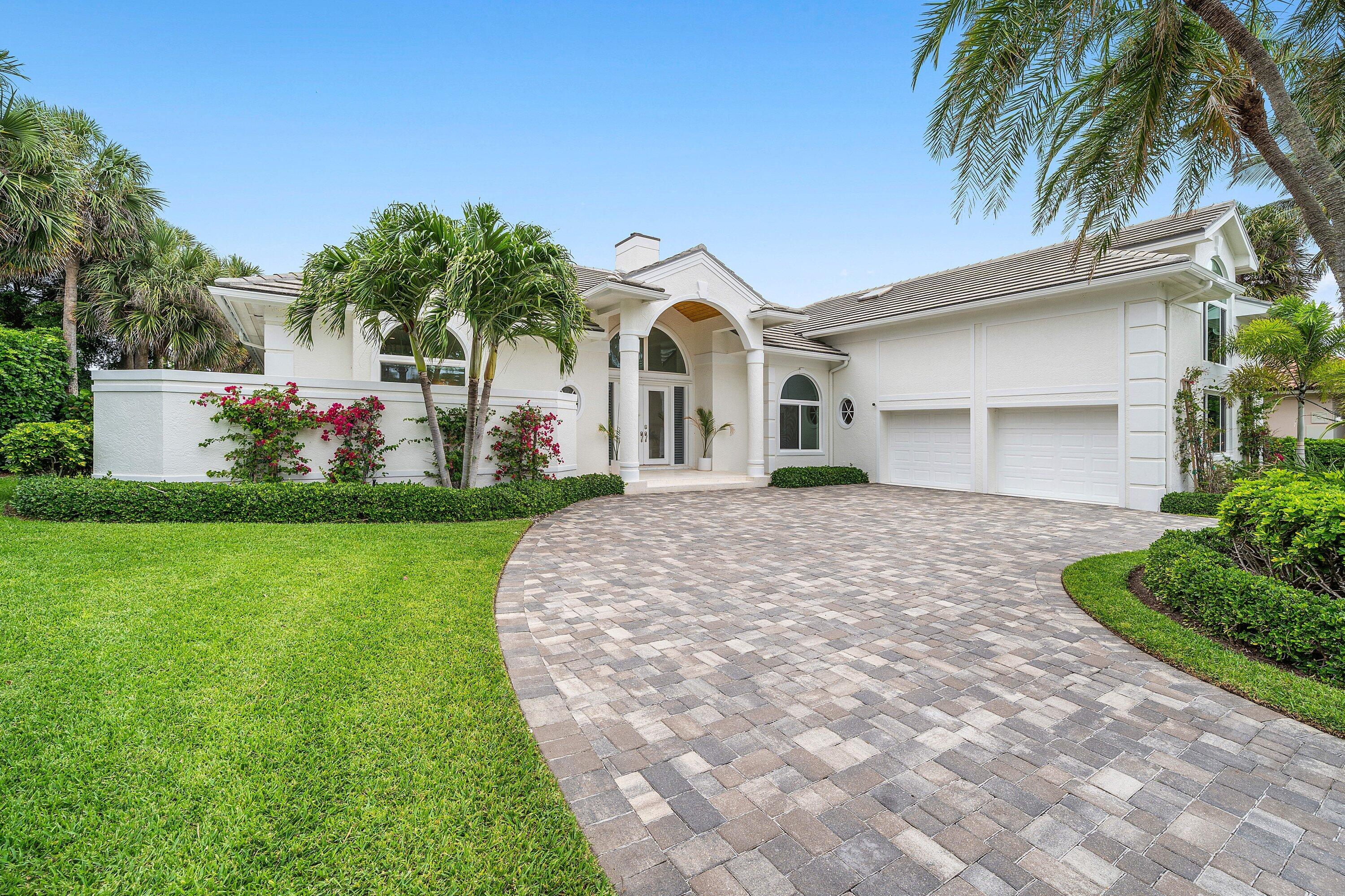 SAILFISH POINT - Residential