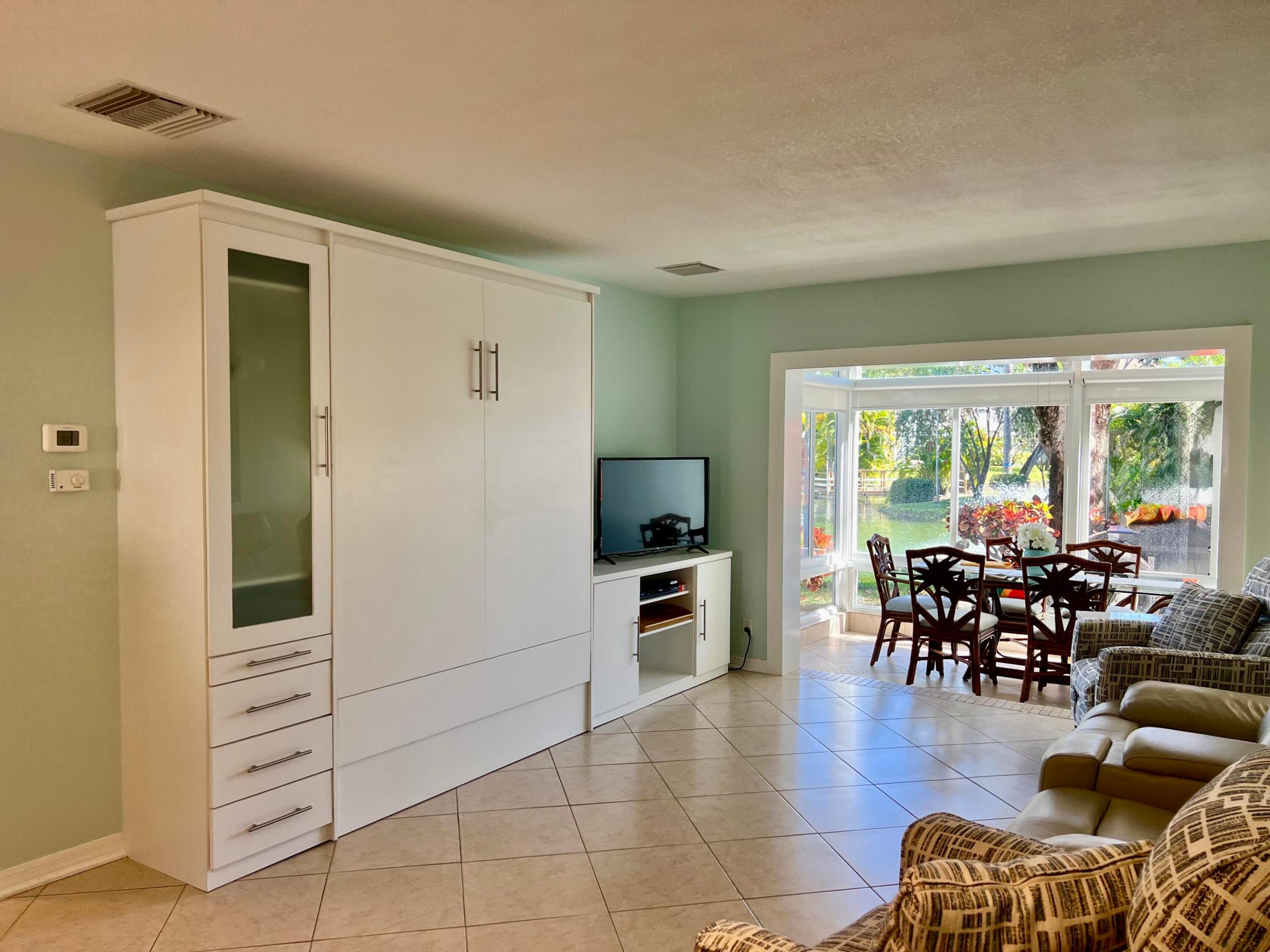 NARCISSUS GARDENS CONDO - Residential