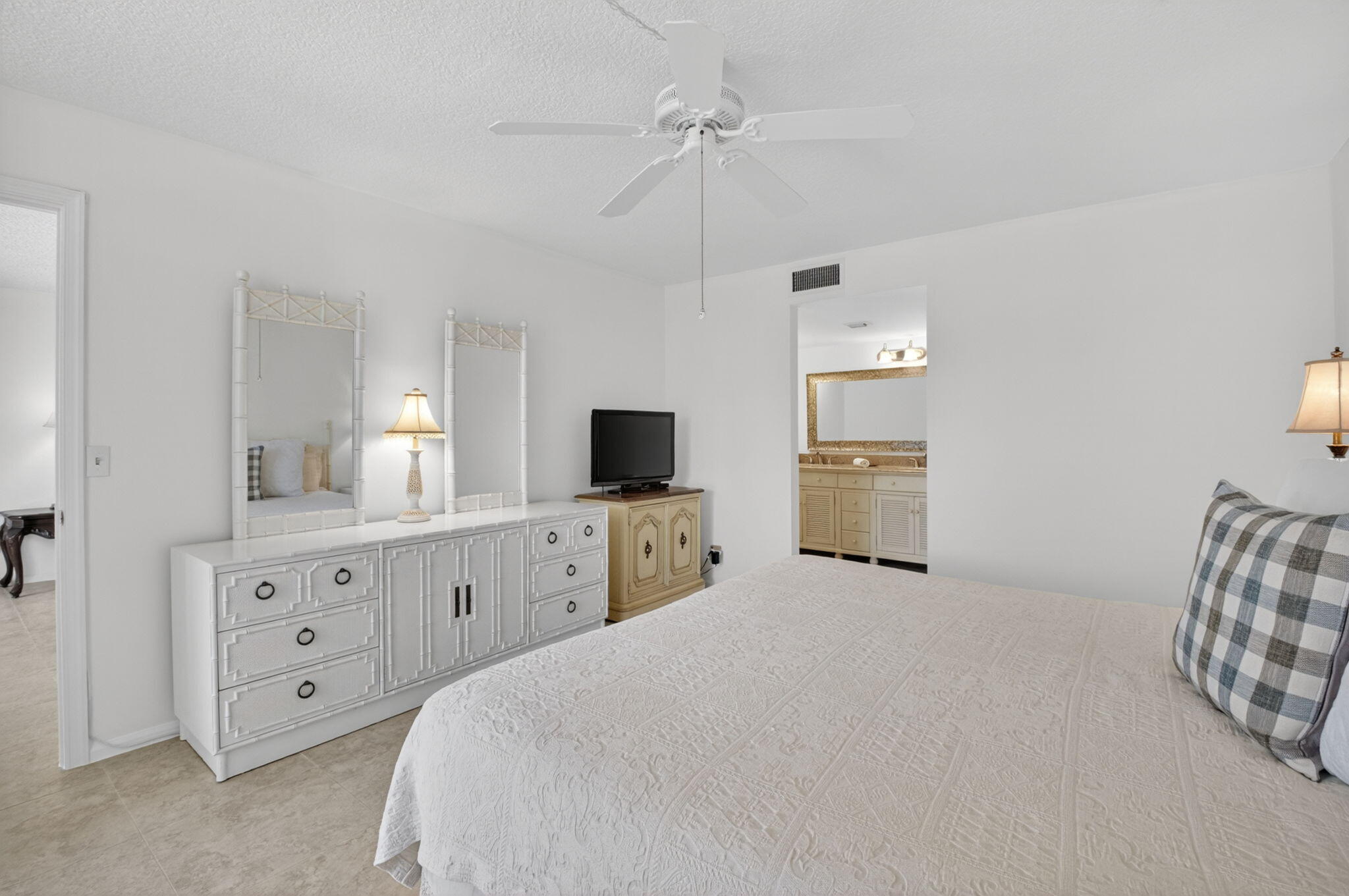 BANYAN TREE VILLAGE CONDO - Residential