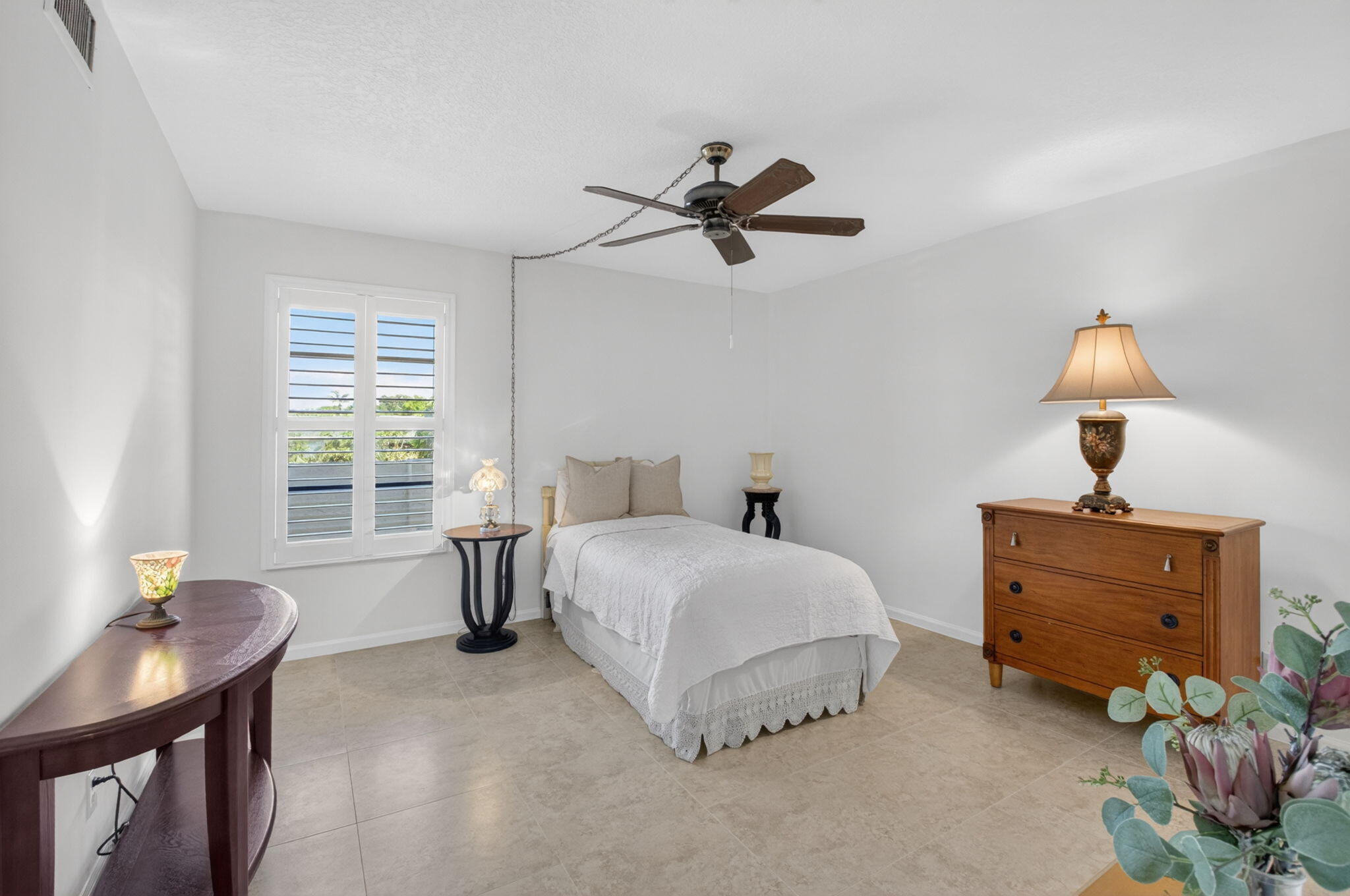 BANYAN TREE VILLAGE CONDO - Residential
