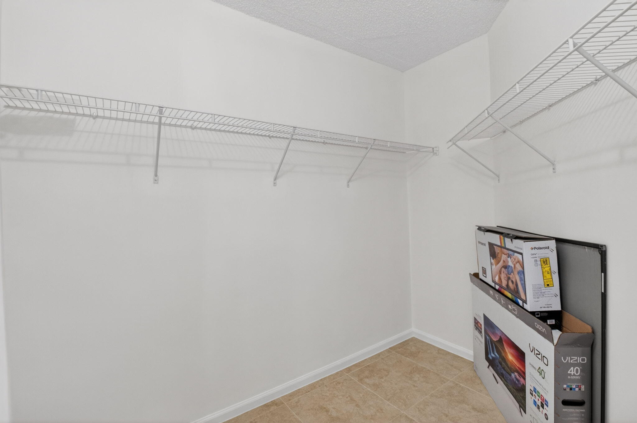 BANYAN TREE VILLAGE CONDO - Residential