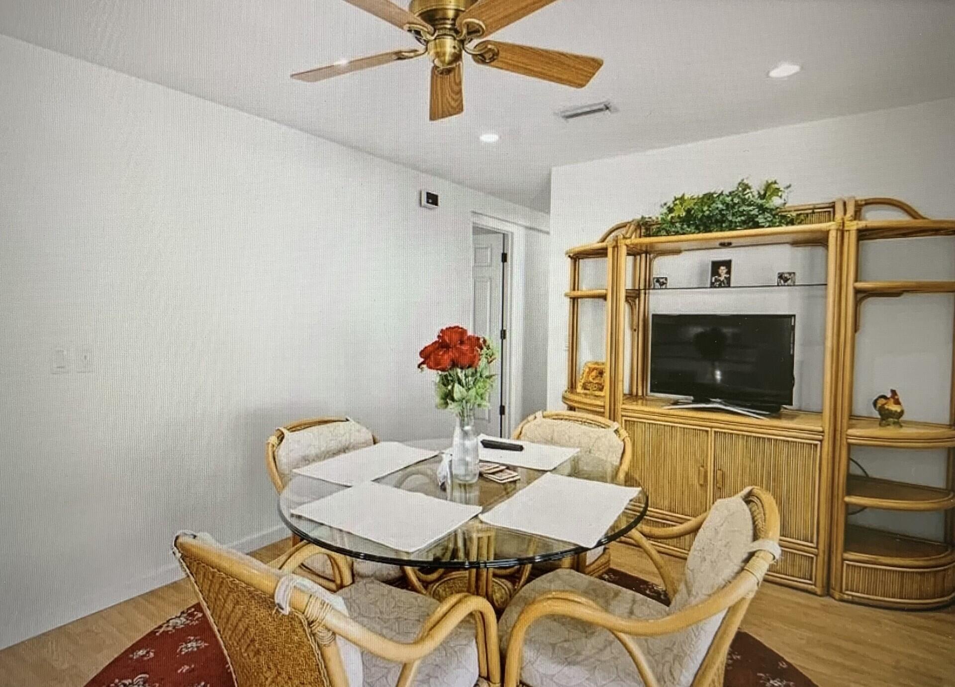 Spanish Lakes Riverfront - Residential