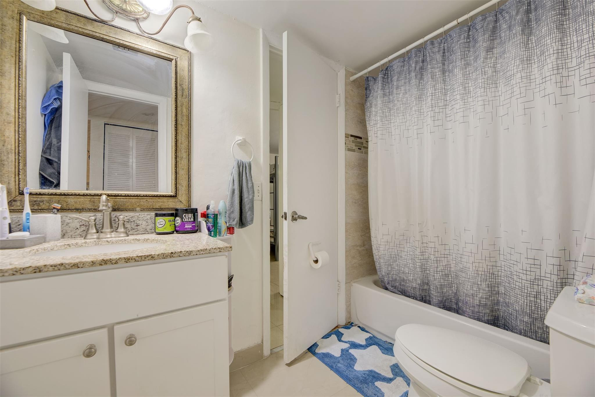 GATELAND VILLAGE SEC D CONDO - Residential