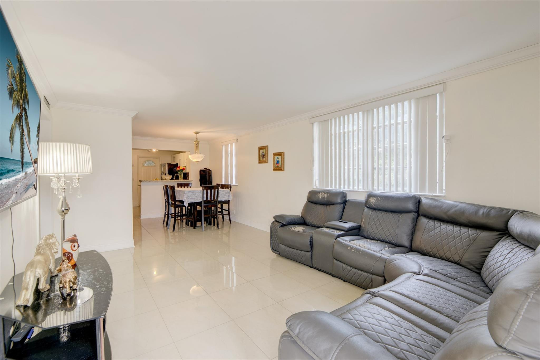 GATELAND VILLAGE SEC D CONDO - Residential
