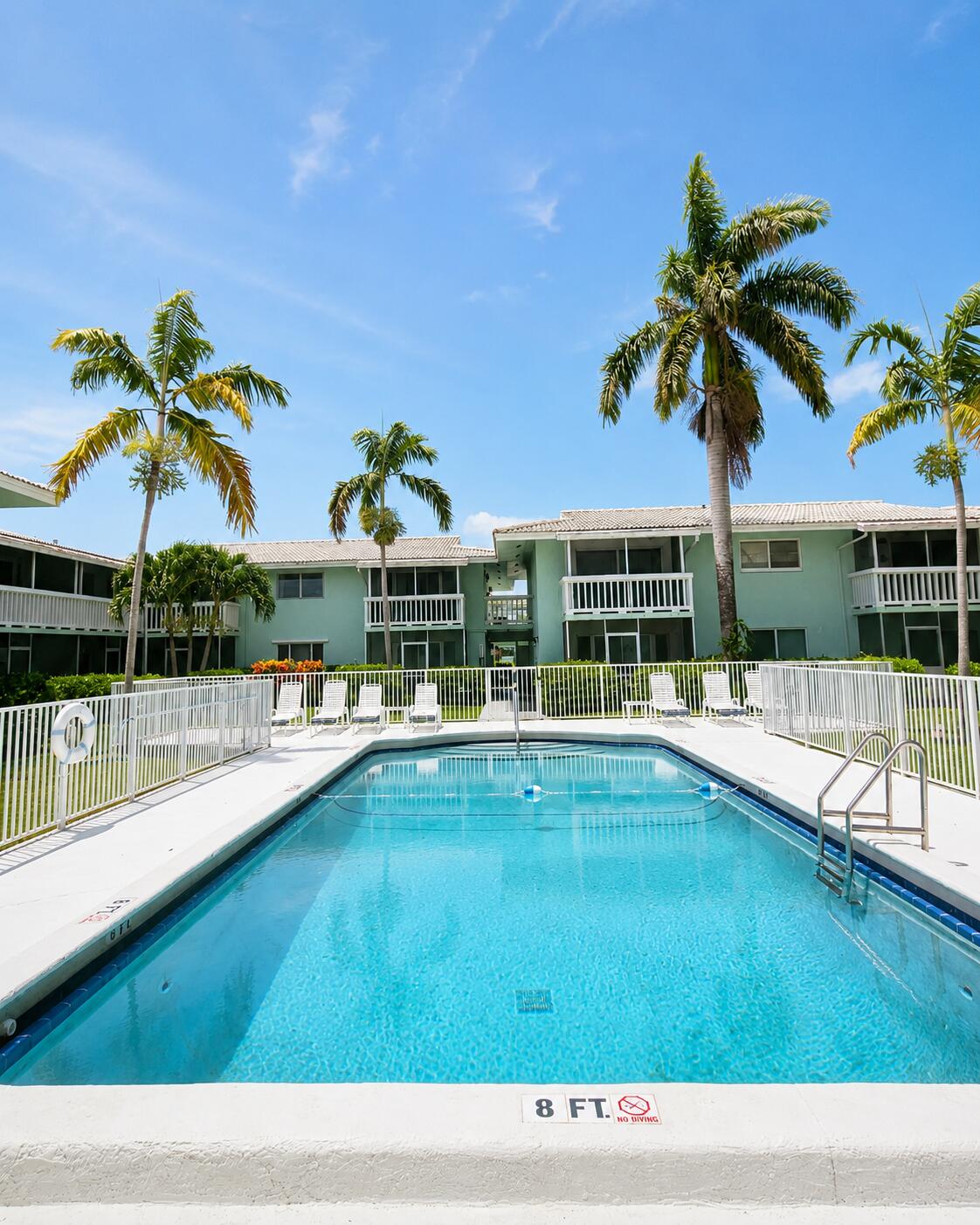 RIVER HOUSE GARDENS CONDO - Residential