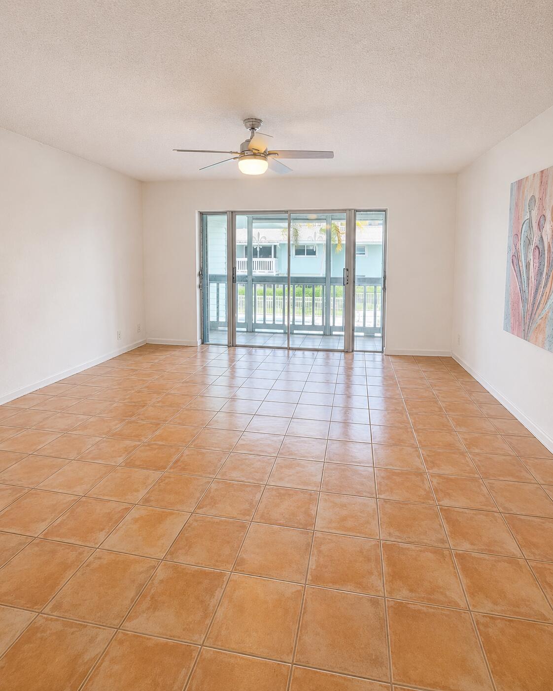 RIVER HOUSE GARDENS CONDO - Residential