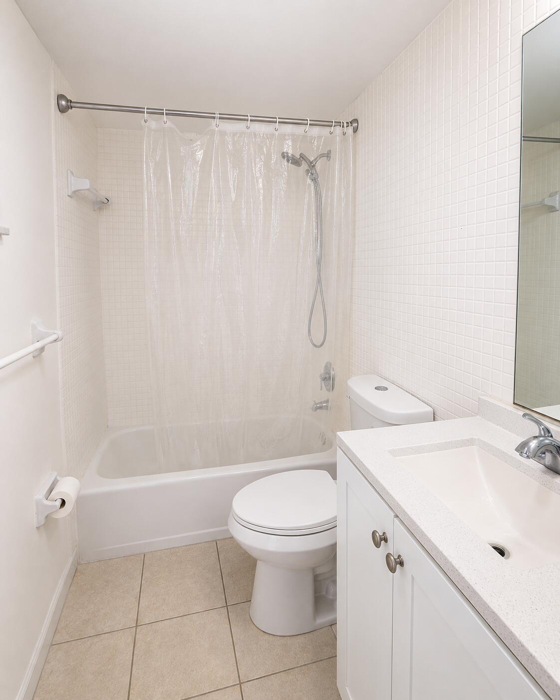 RIVER HOUSE GARDENS CONDO - Residential