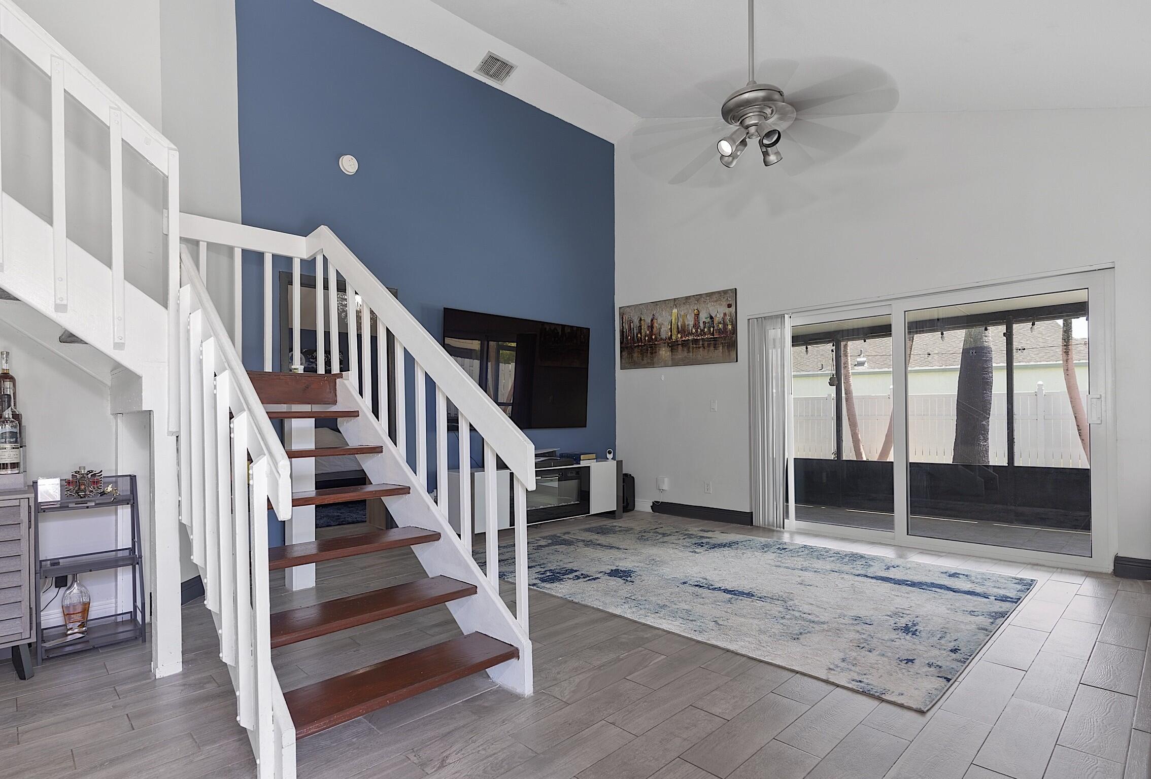 BOYNTON LAKES 6 - Residential