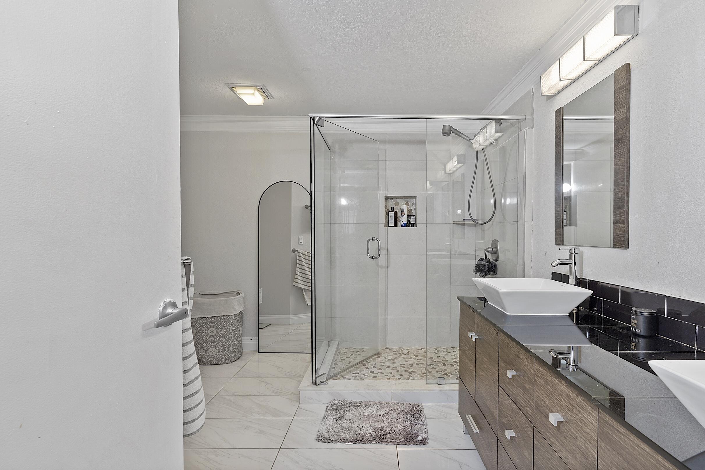 BOYNTON LAKES 6 - Residential