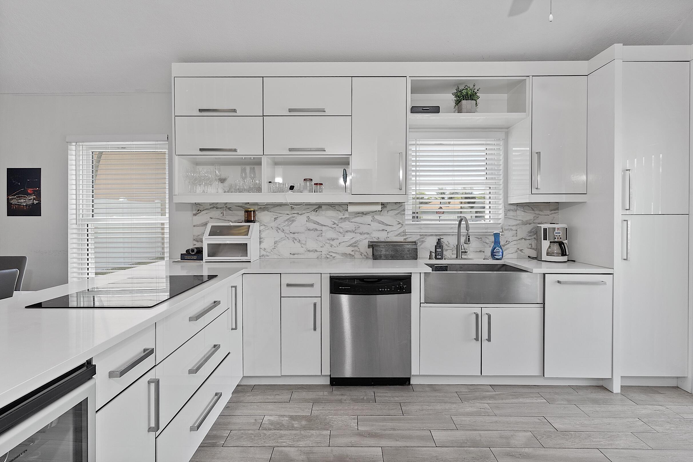 BOYNTON LAKES 6 - Residential