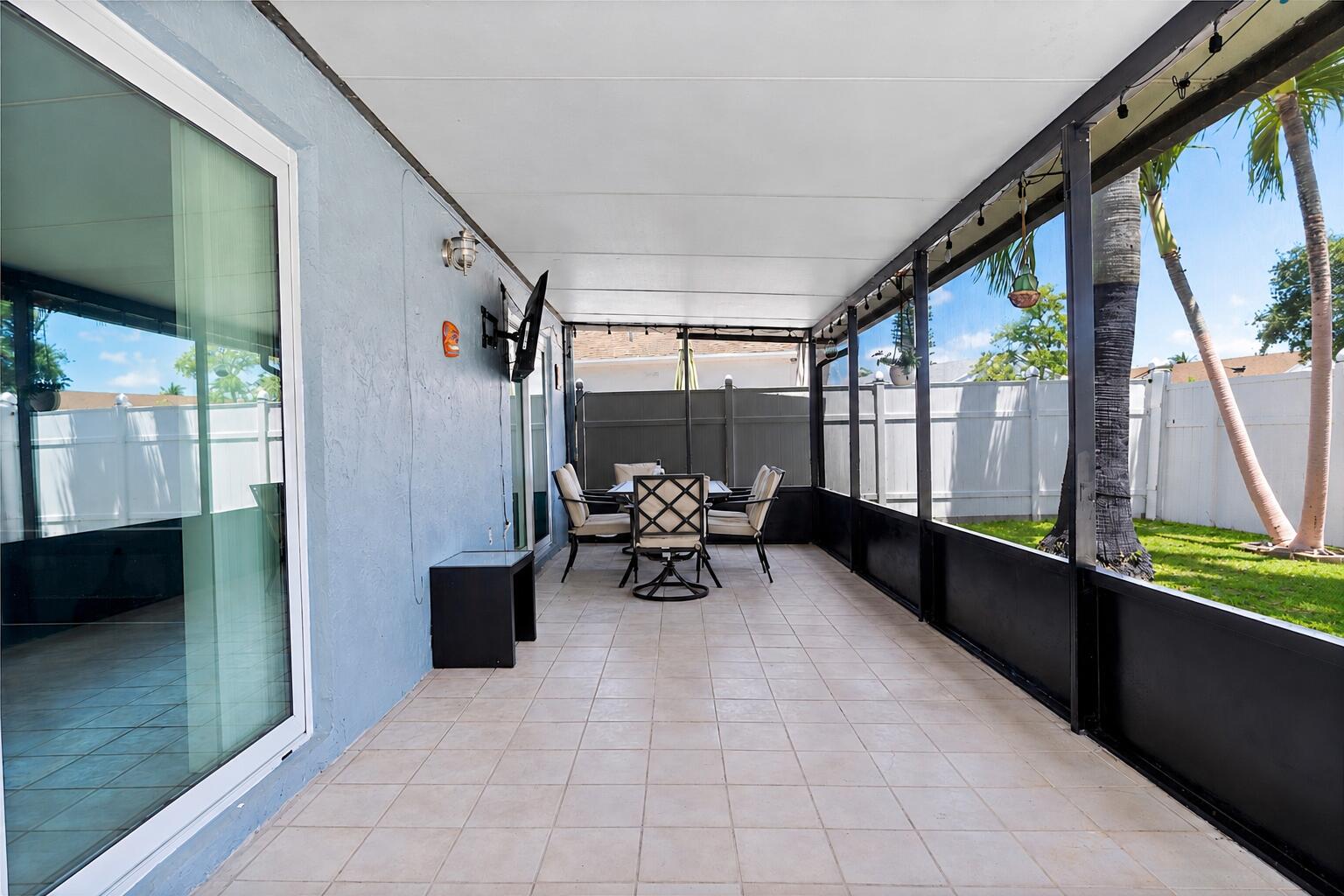 BOYNTON LAKES 6 - Residential