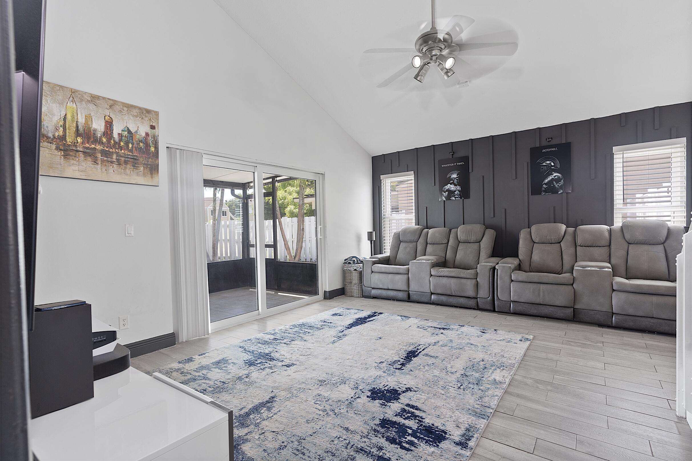 BOYNTON LAKES 6 - Residential