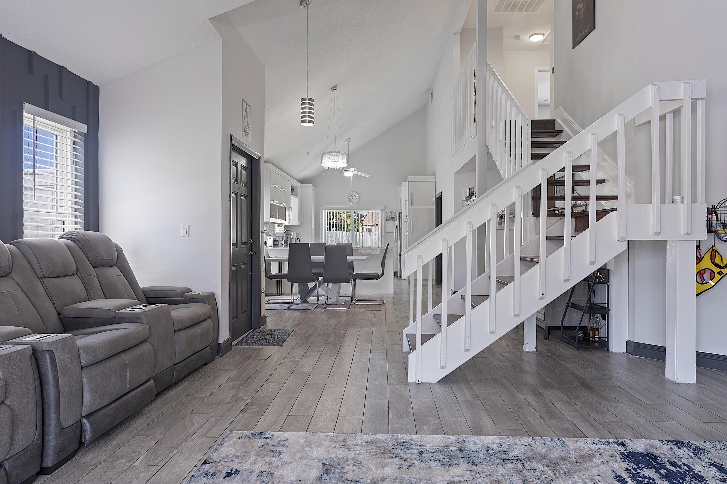 BOYNTON LAKES 6 - Residential