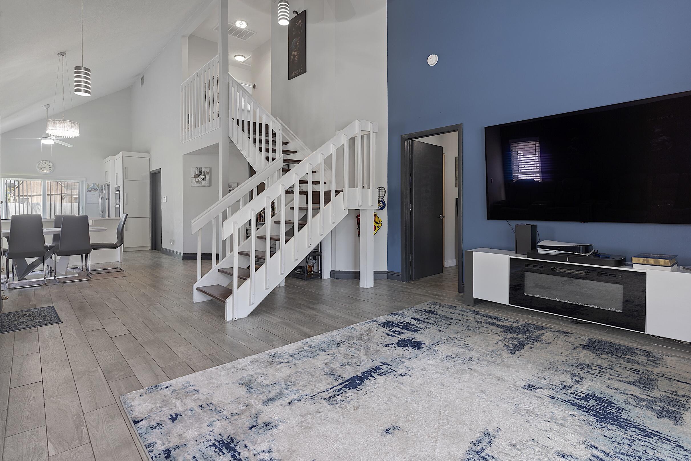 BOYNTON LAKES 6 - Residential