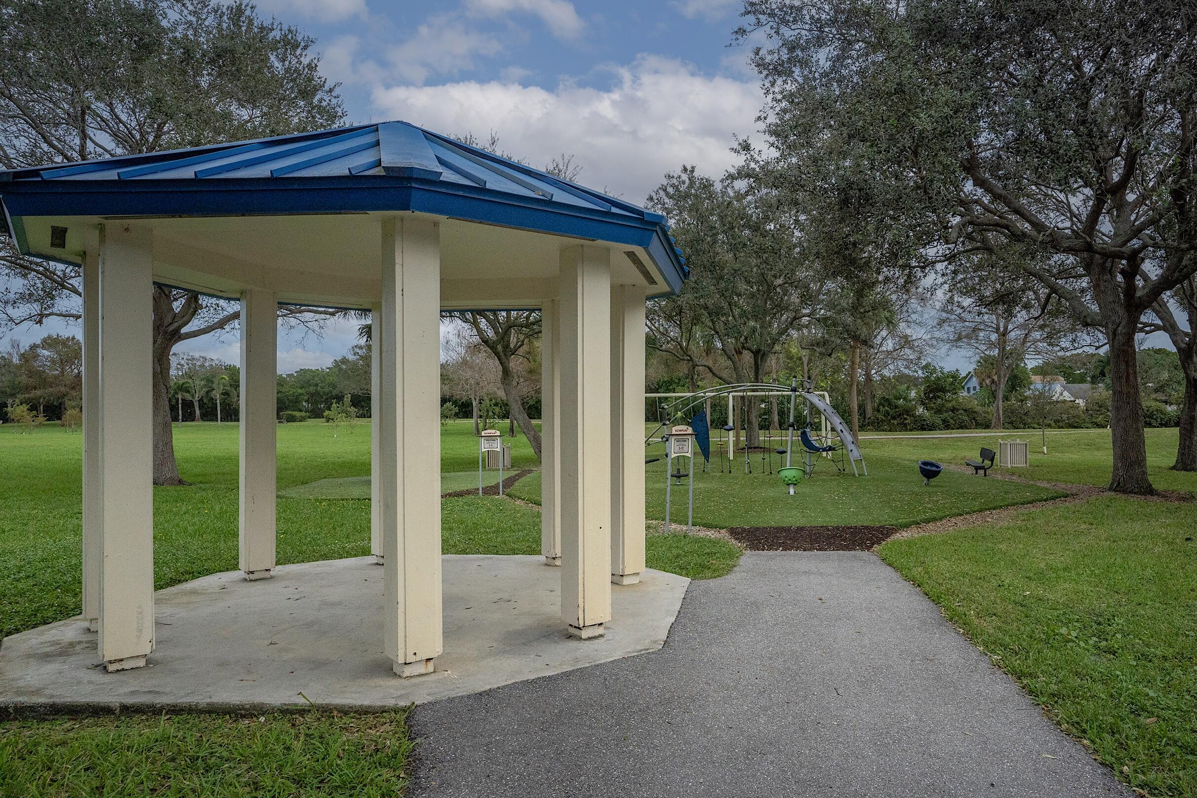 BOYNTON LAKES 6 - Residential