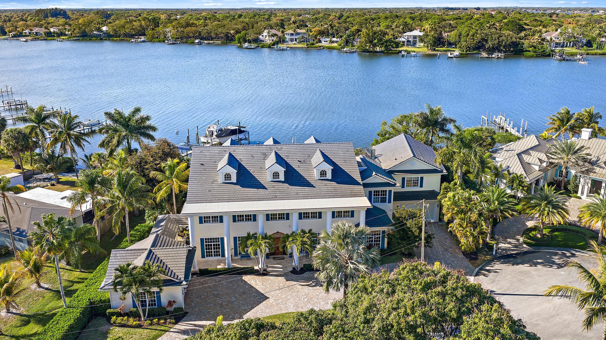 PALM POINT - Residential