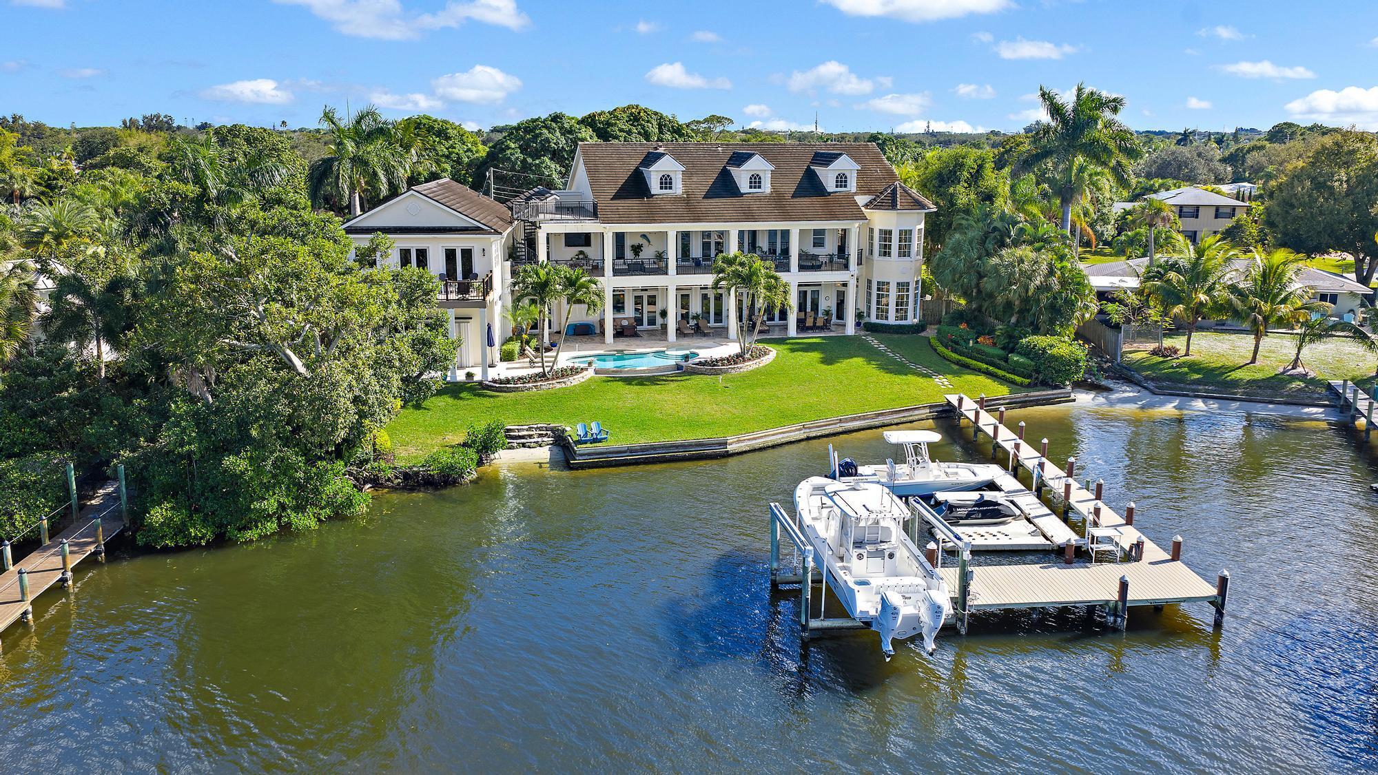PALM POINT - Residential