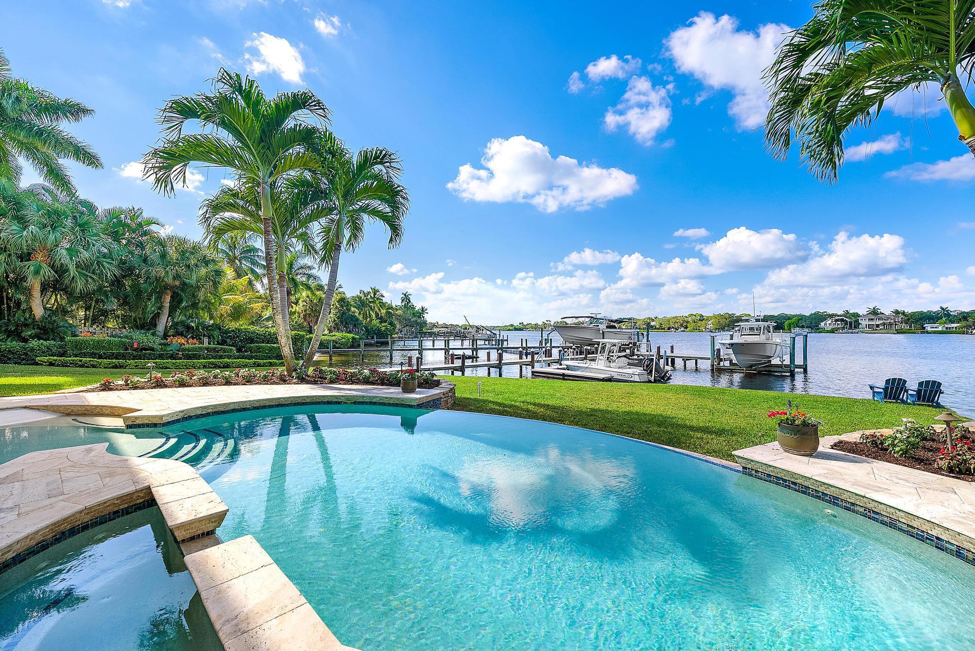 PALM POINT - Residential