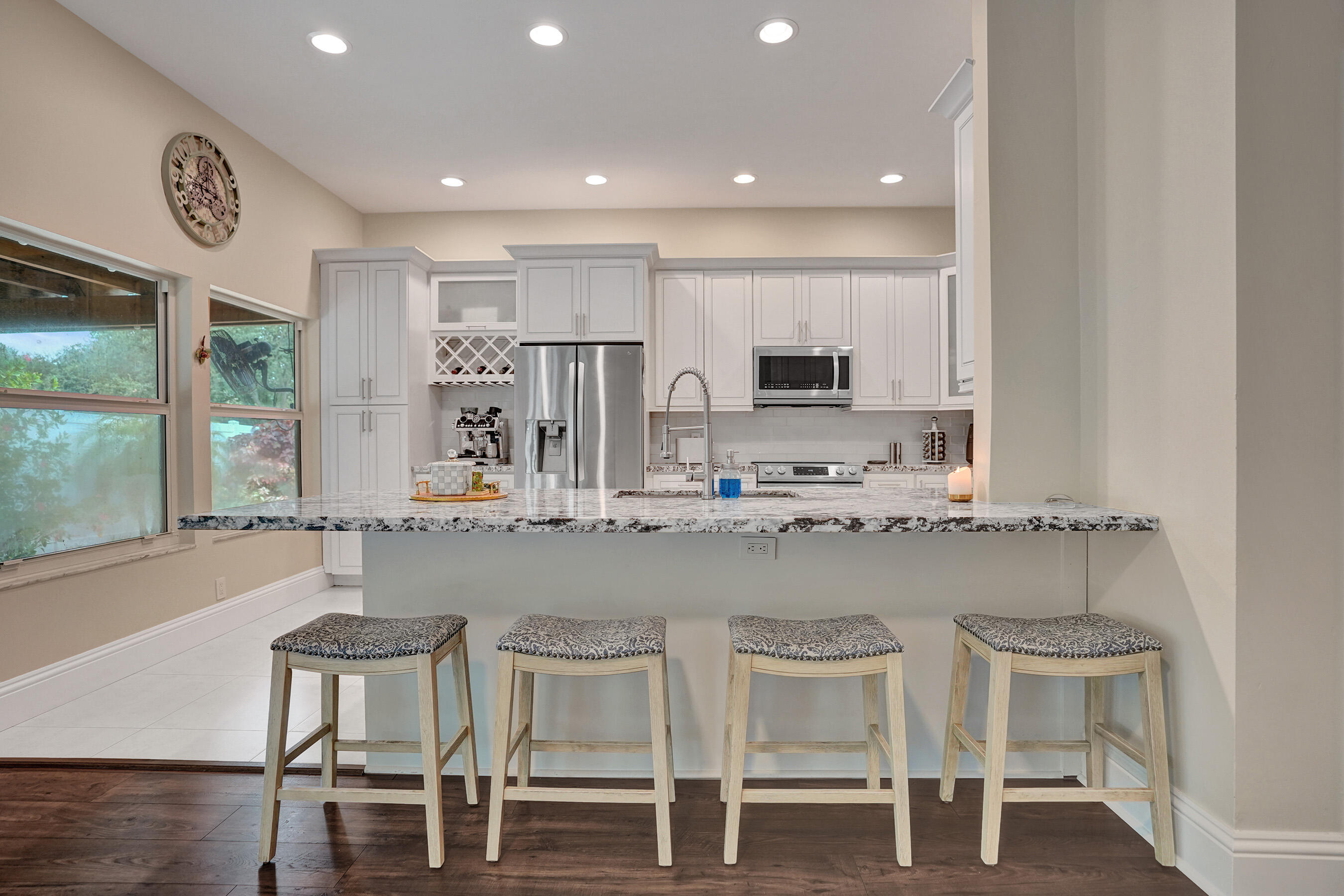 COUNTRYS POINT - Residential