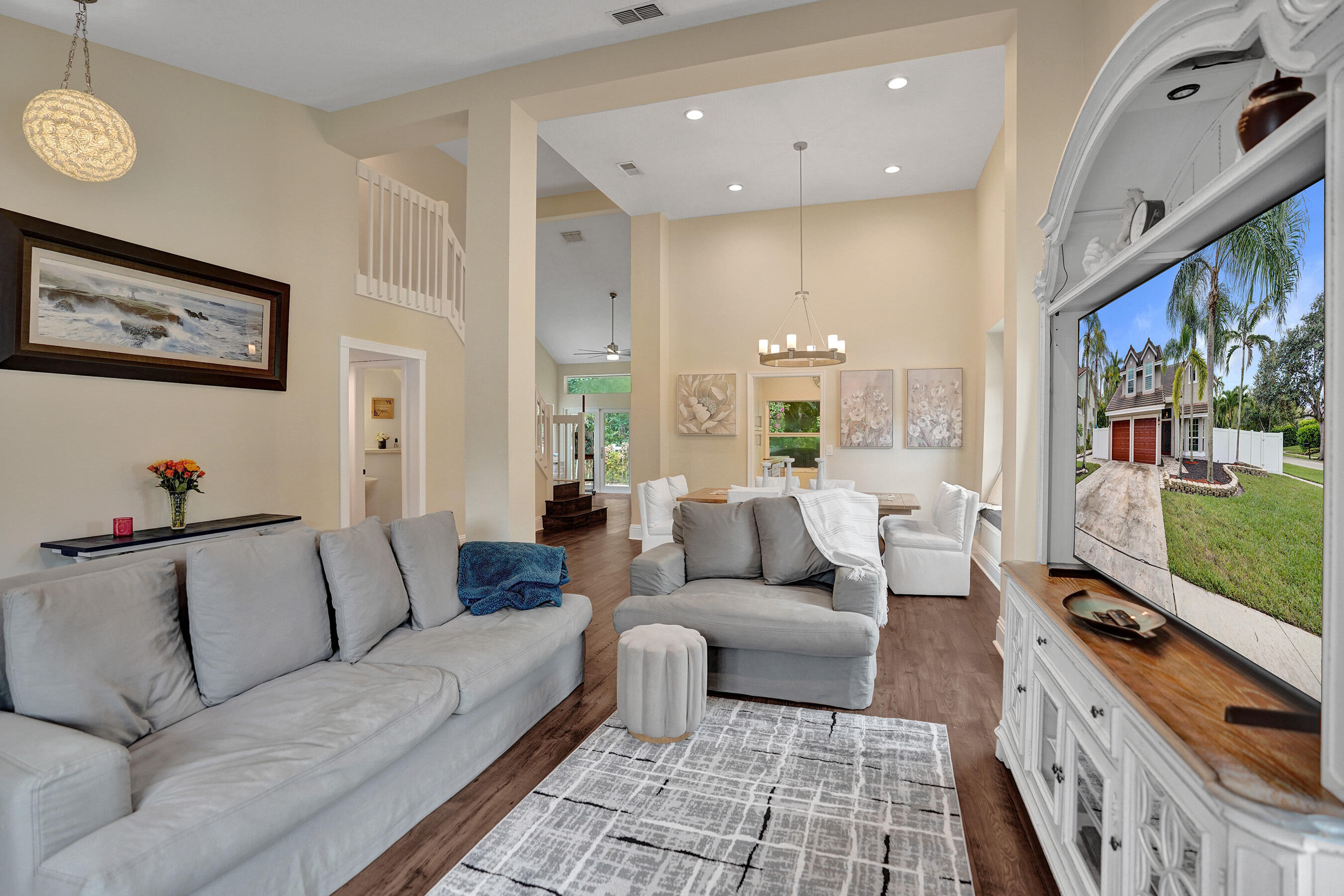 COUNTRYS POINT - Residential