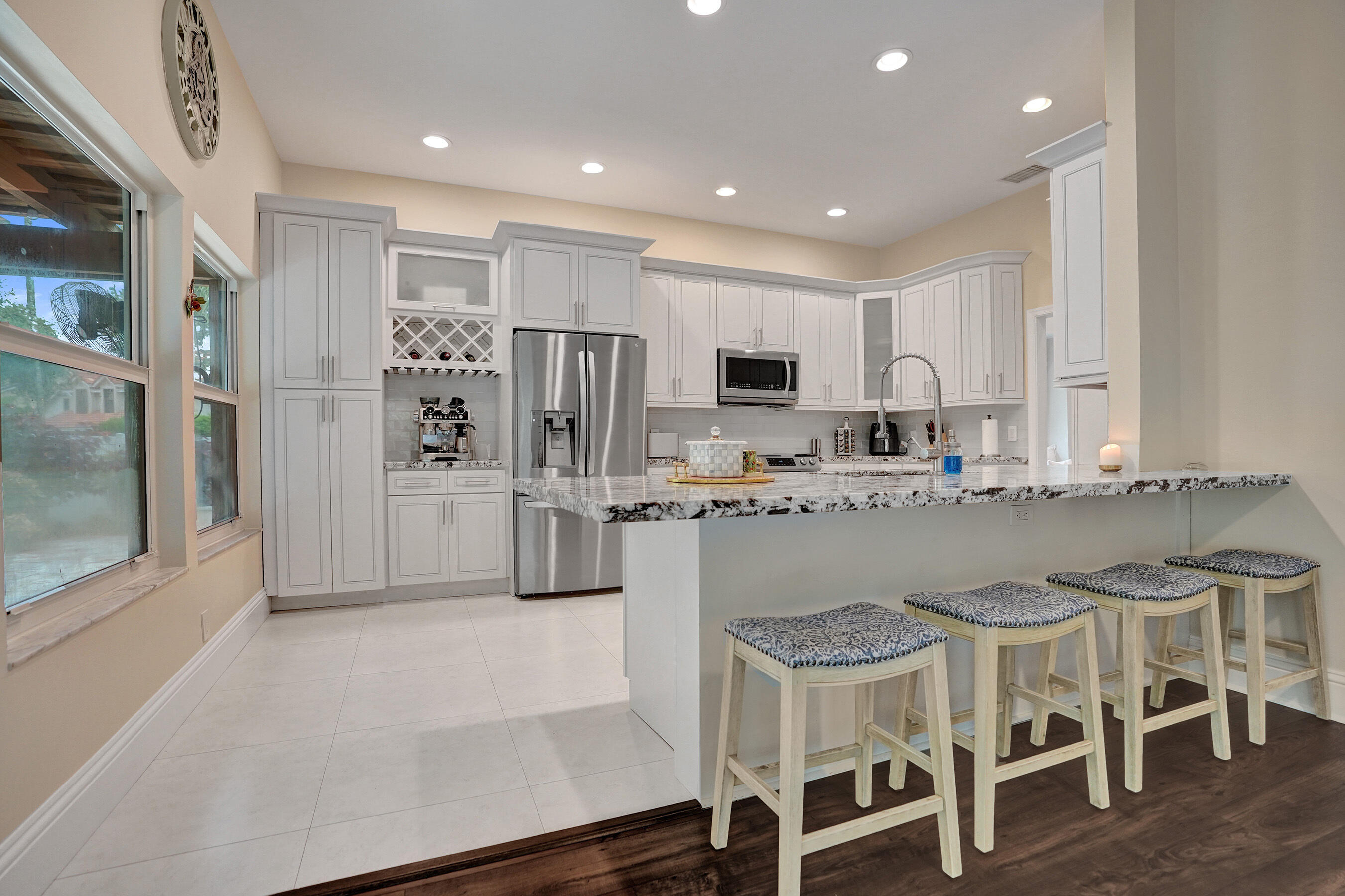 COUNTRYS POINT - Residential