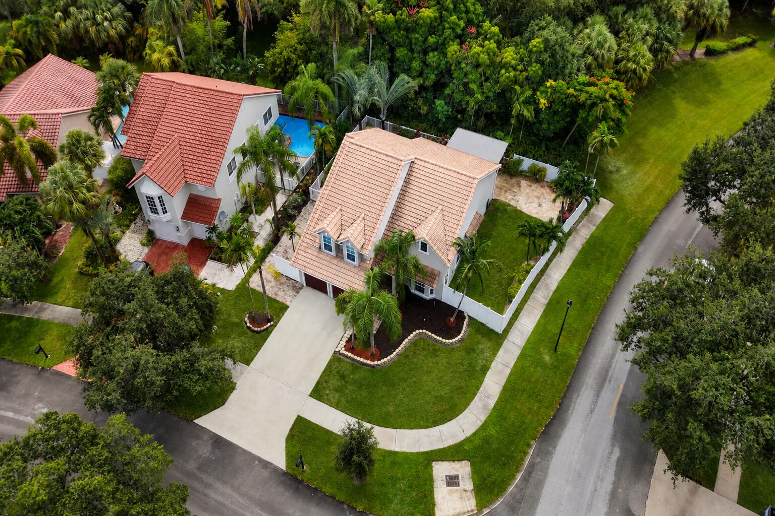 COUNTRYS POINT - Residential