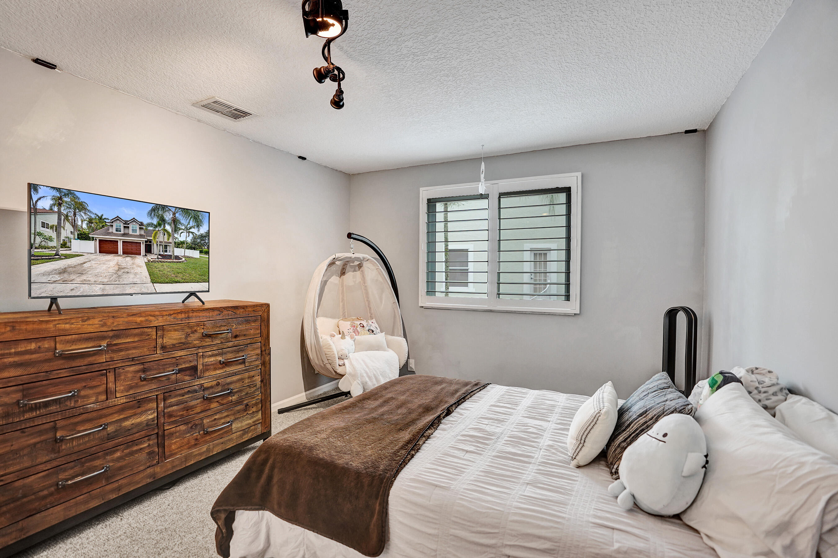 COUNTRYS POINT - Residential