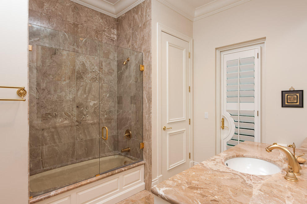 LEIGHTONS - Residential