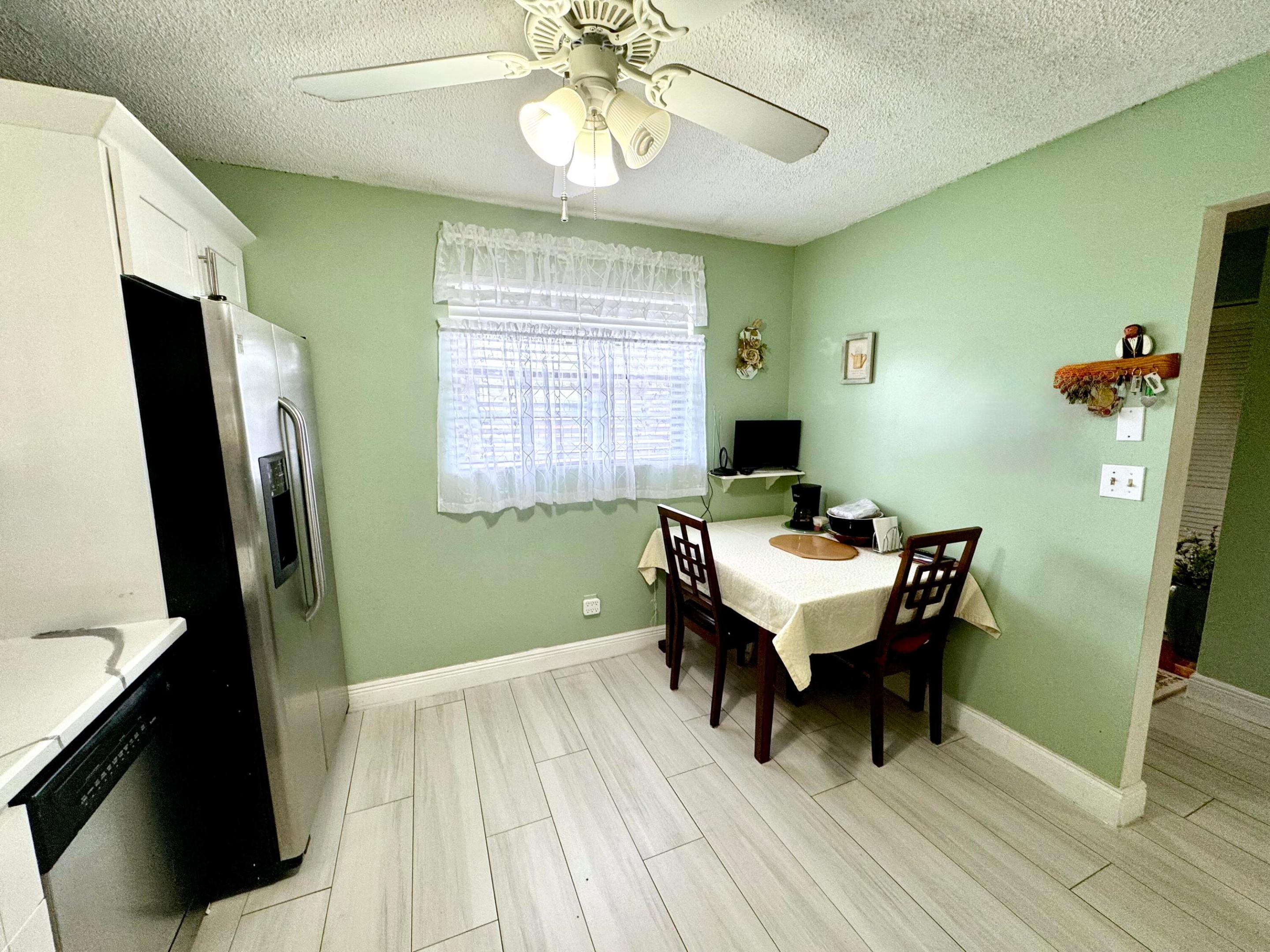 LAKES OF CARRIAGE HILLS - Residential