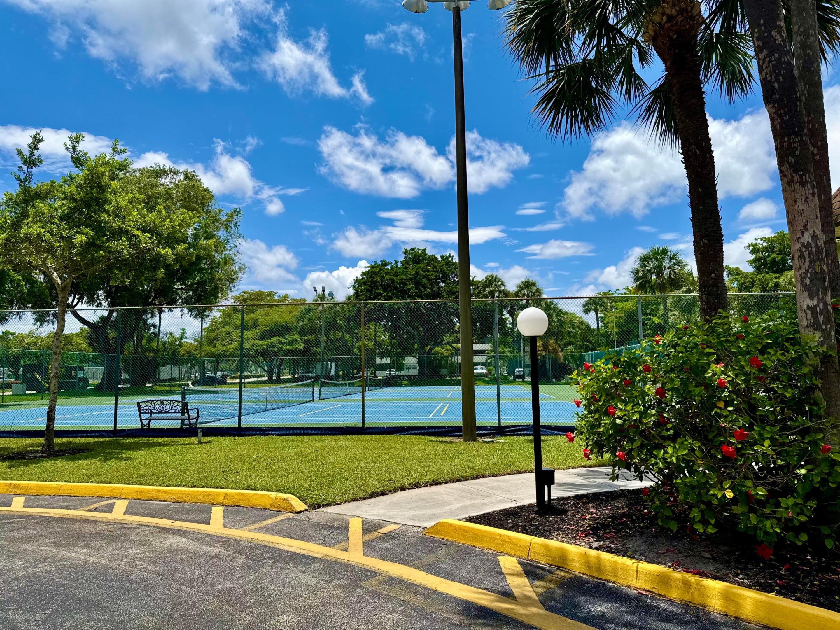 LAKES OF CARRIAGE HILLS - Residential