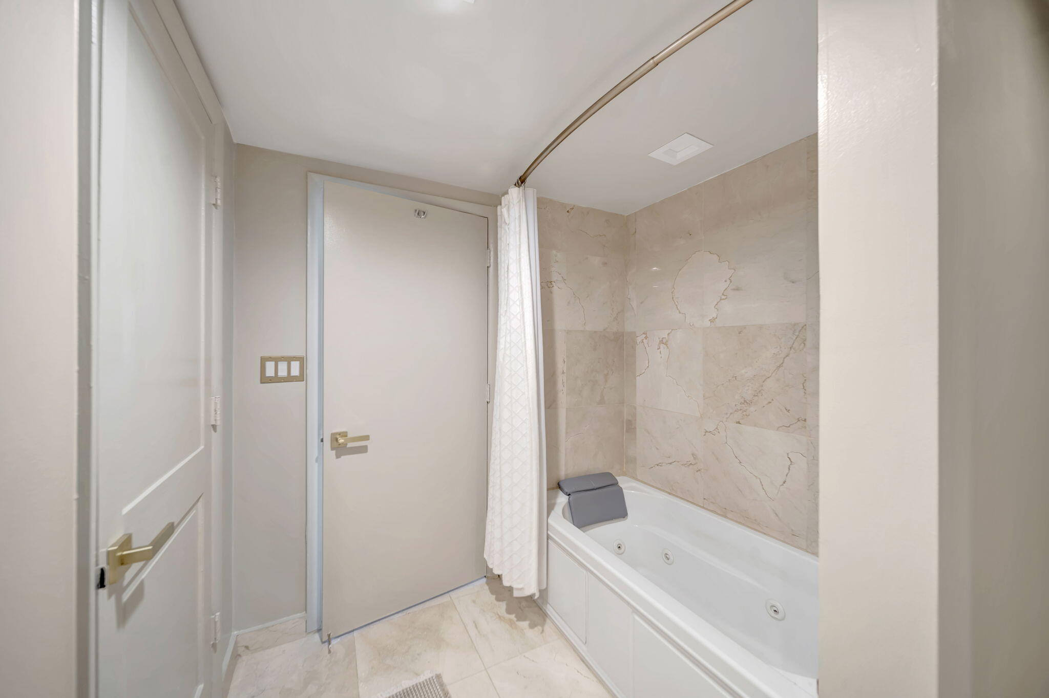 POINT OF AMERICAS CONDO - Residential