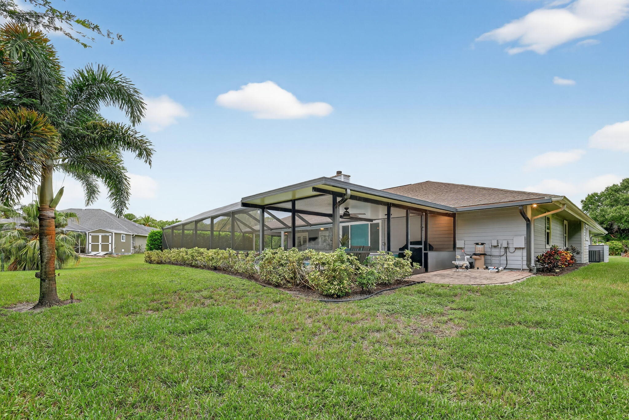 CORAL LAKES - Residential