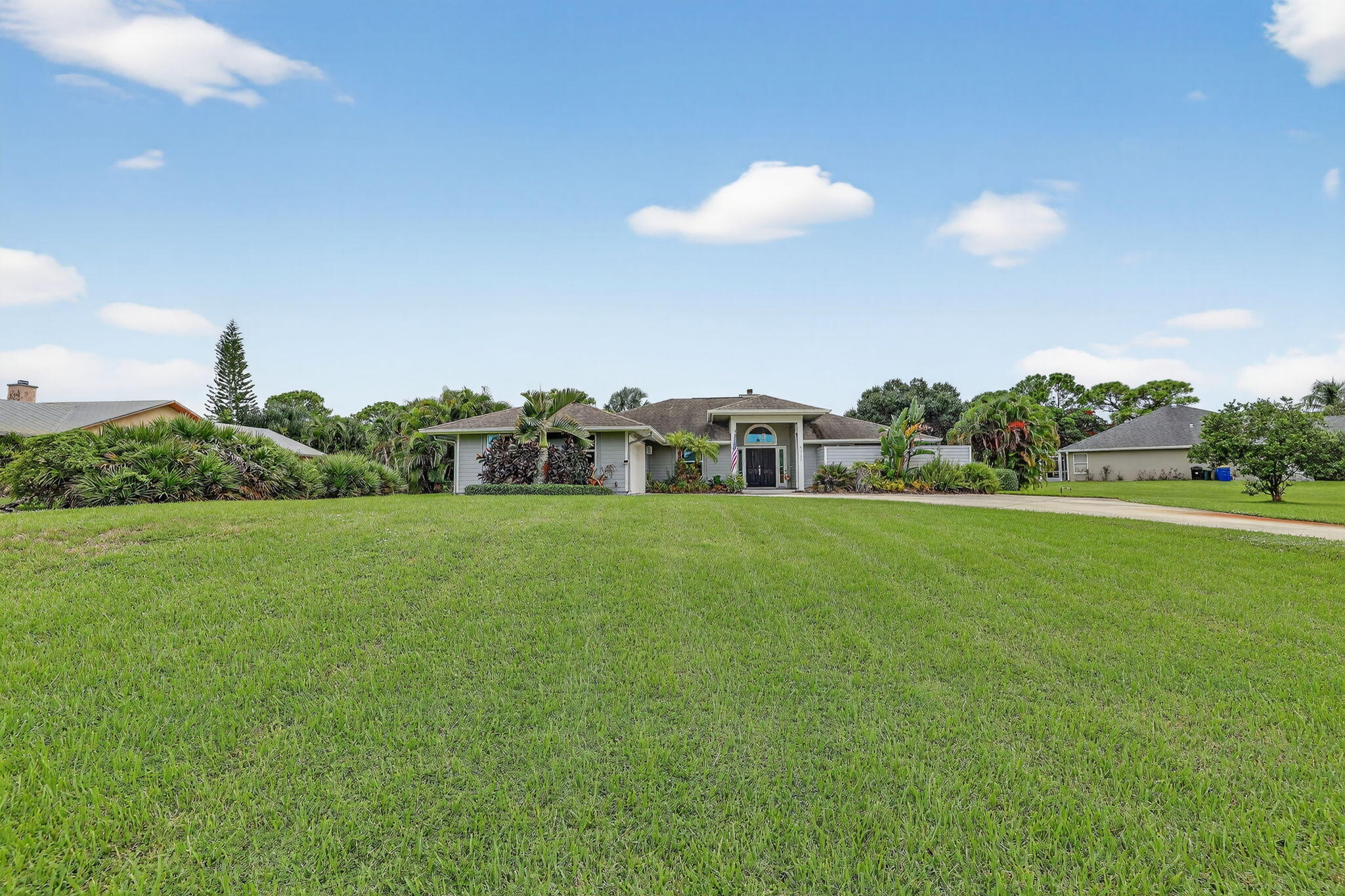 CORAL LAKES - Residential