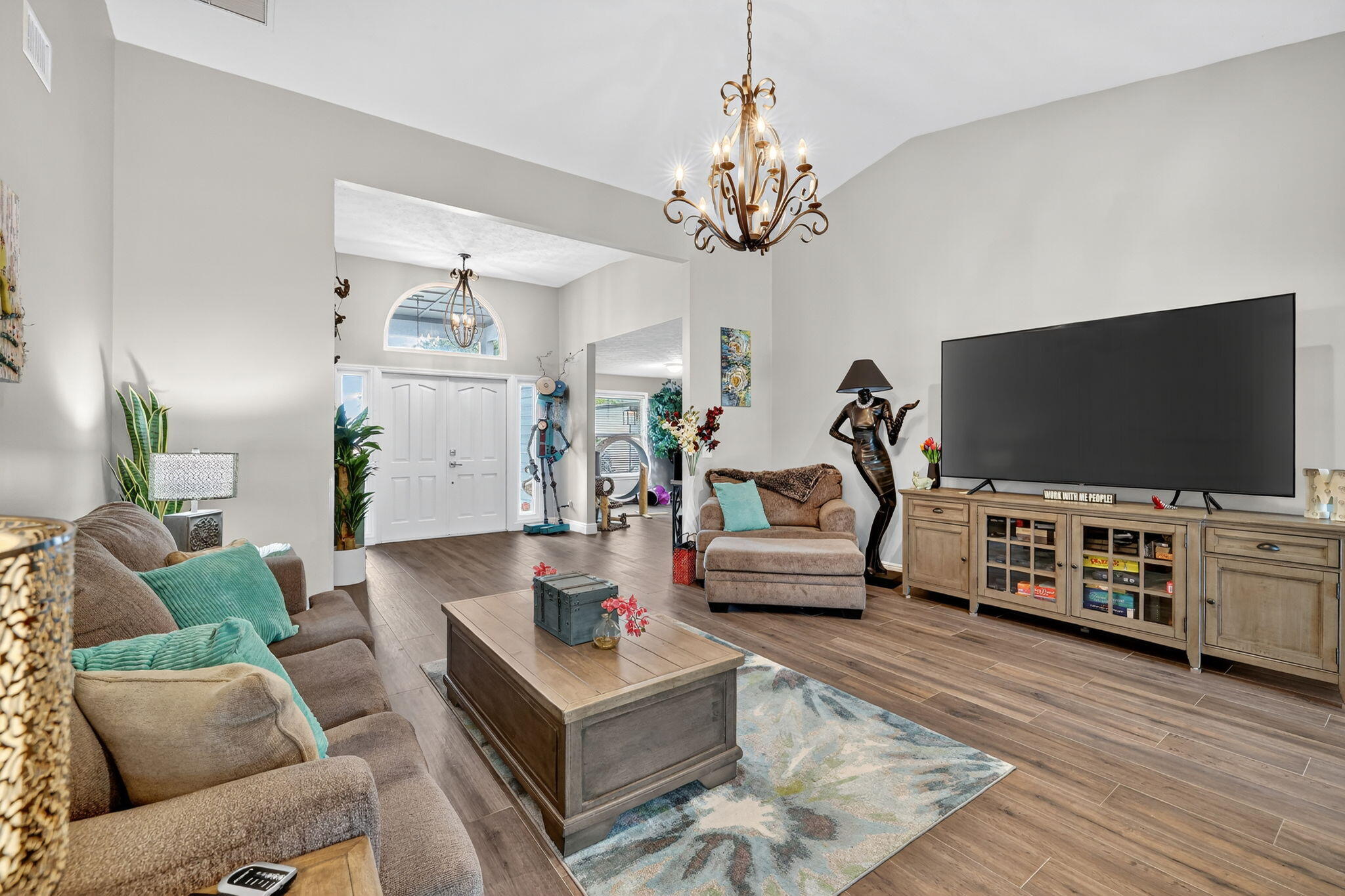 CORAL LAKES - Residential