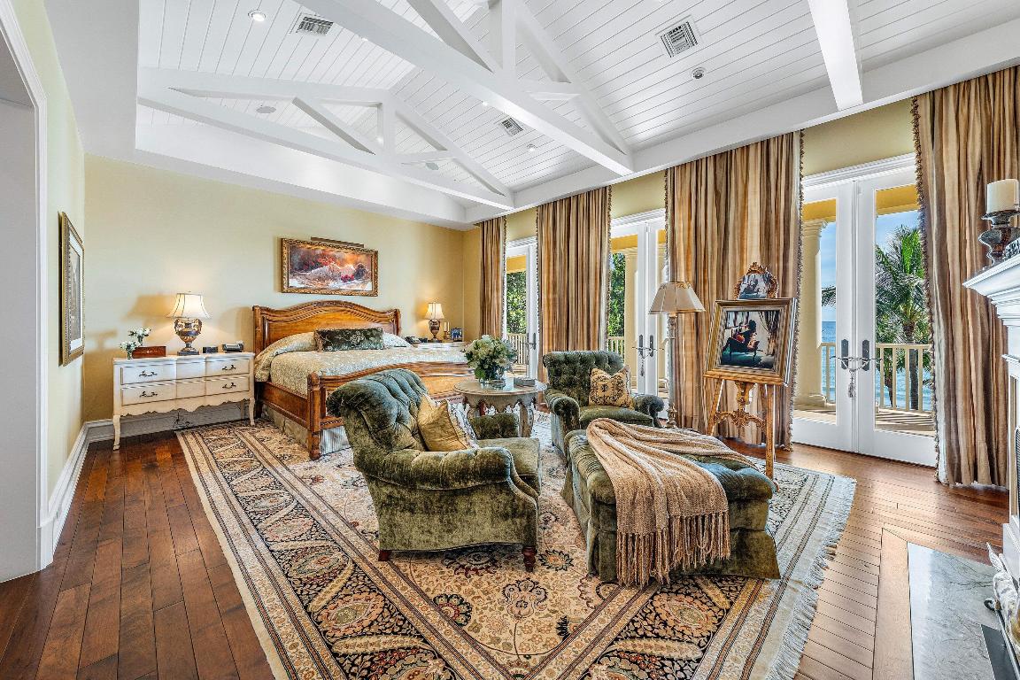 HILLSBORO BEACH - Residential