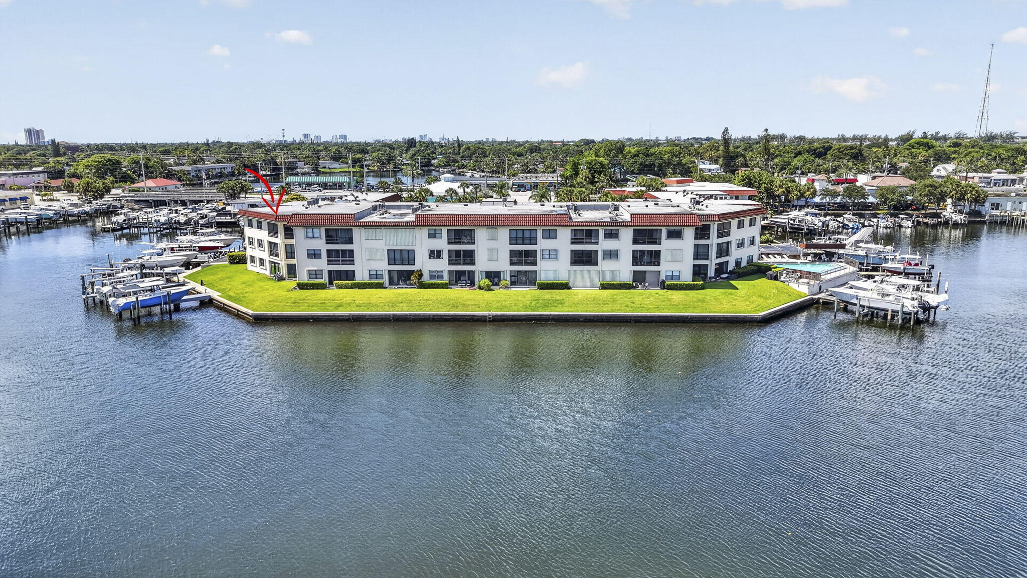 NORTHLAKE CONDO - Residential