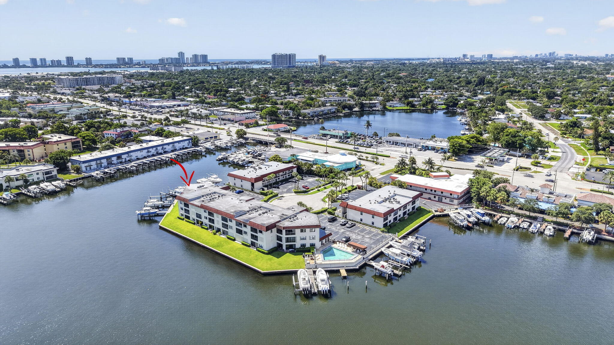 NORTHLAKE CONDO - Residential