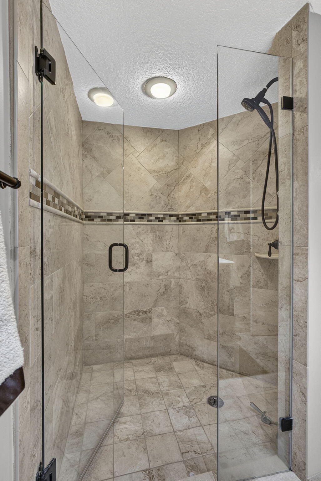 NORTHLAKE CONDO - Residential