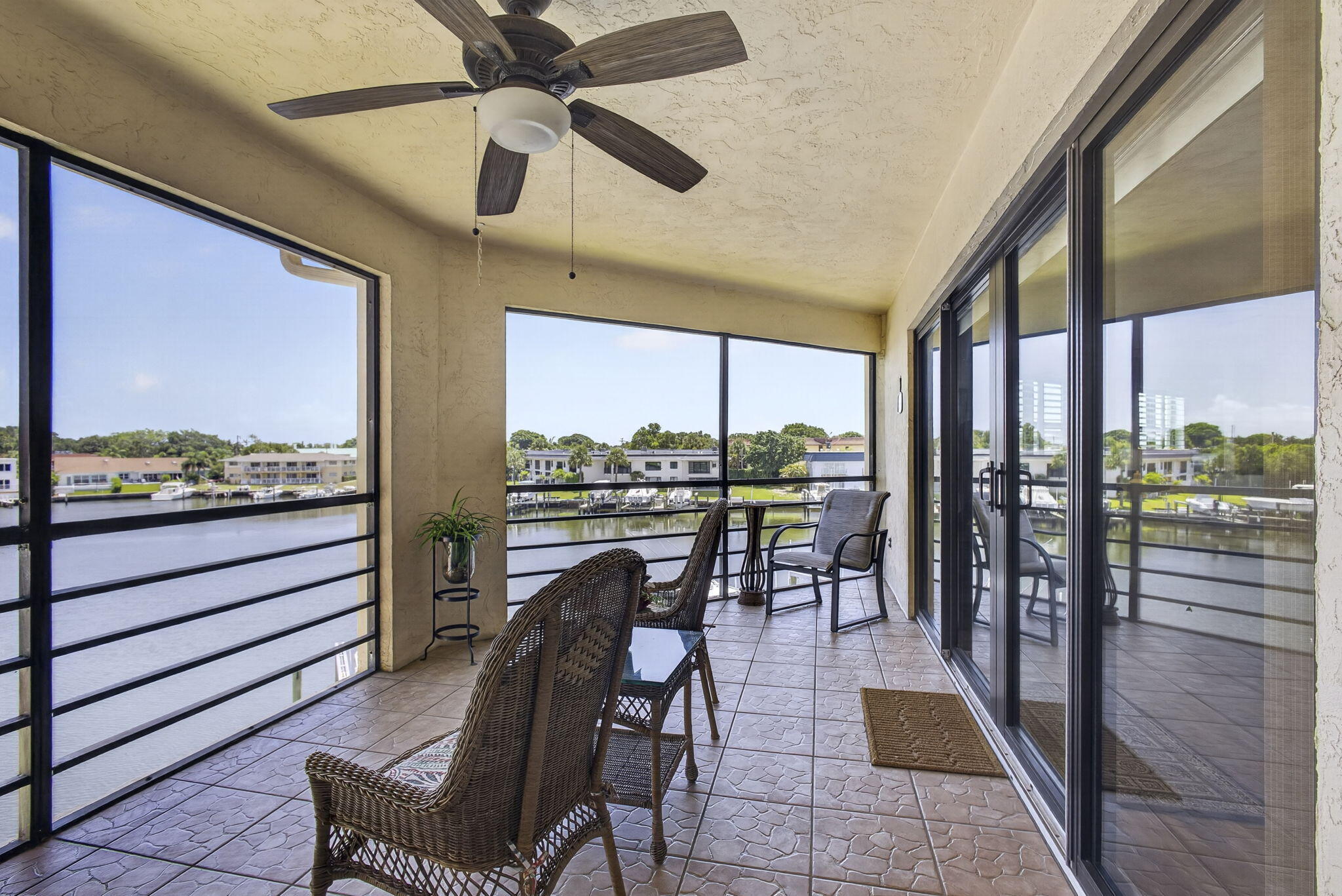 NORTHLAKE CONDO - Residential