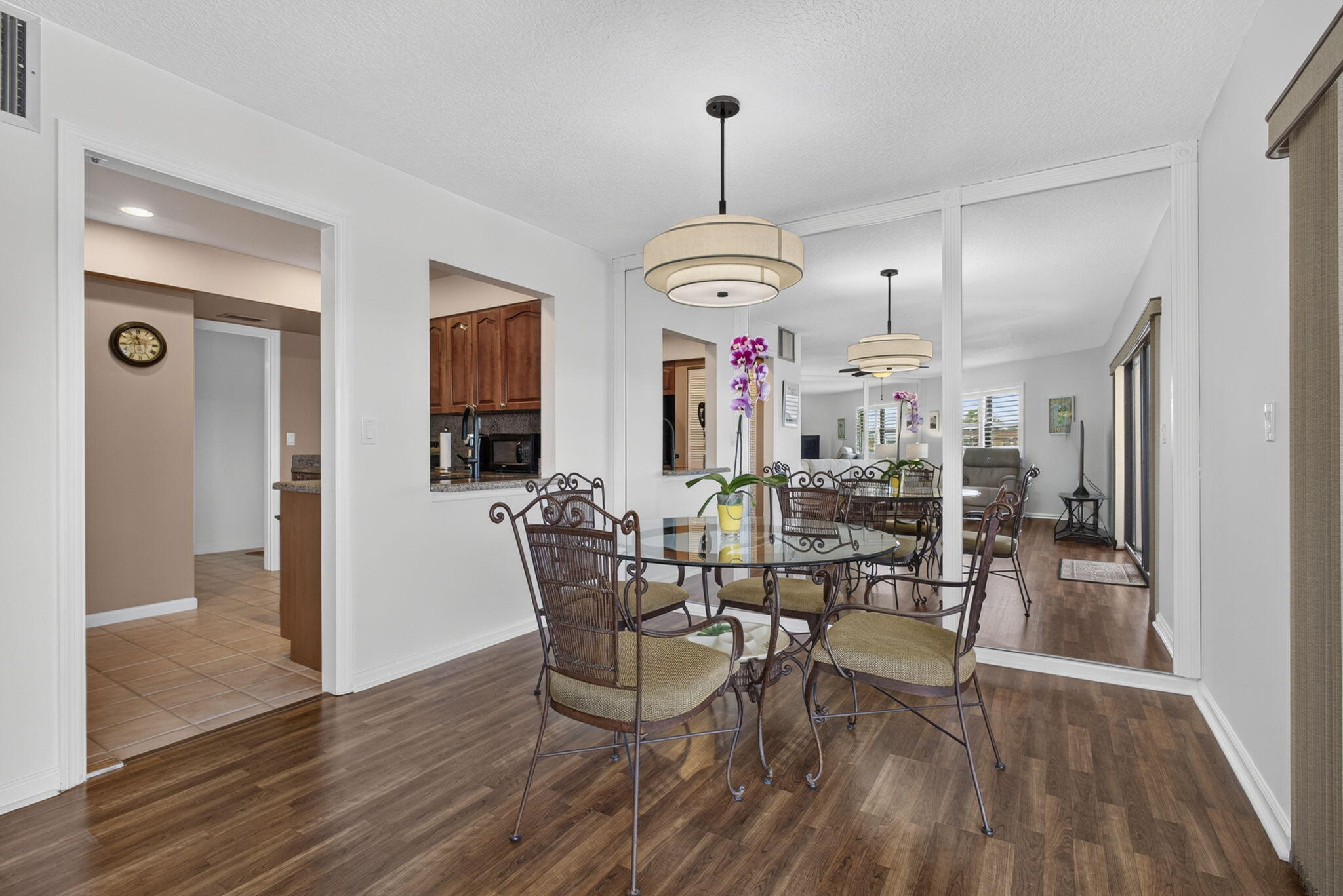 NORTHLAKE CONDO - Residential