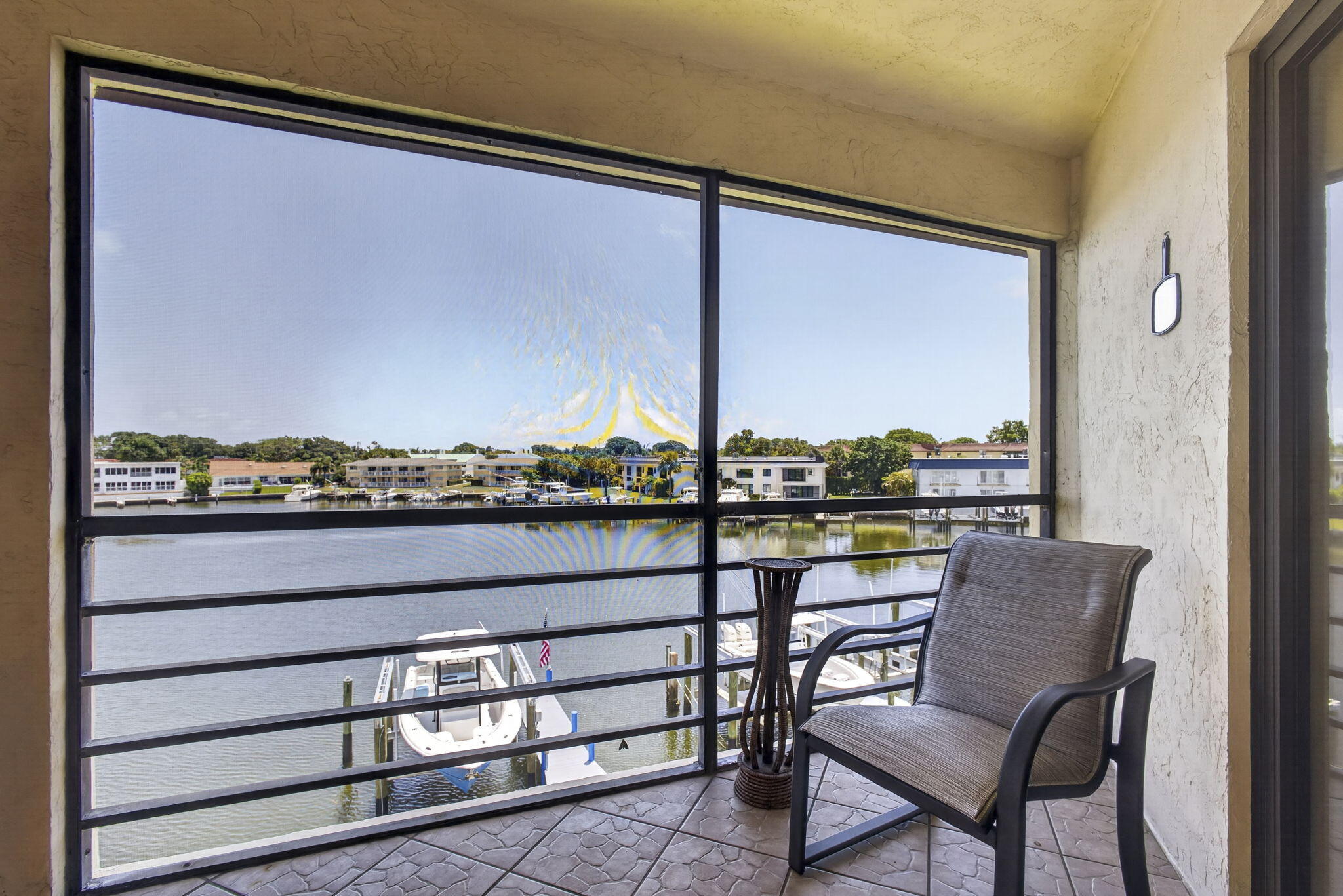 NORTHLAKE CONDO - Residential