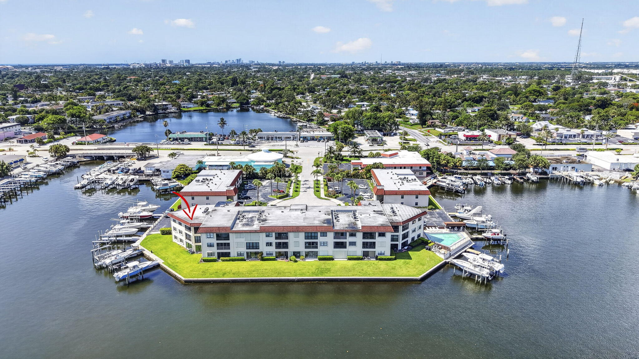 NORTHLAKE CONDO - Residential