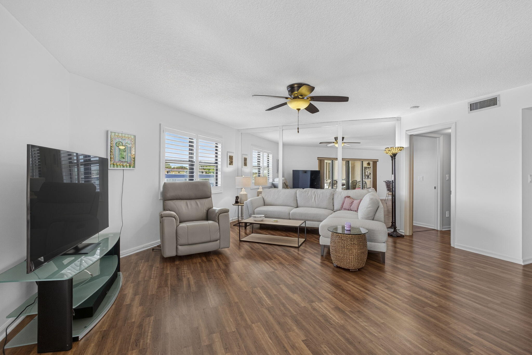 NORTHLAKE CONDO - Residential