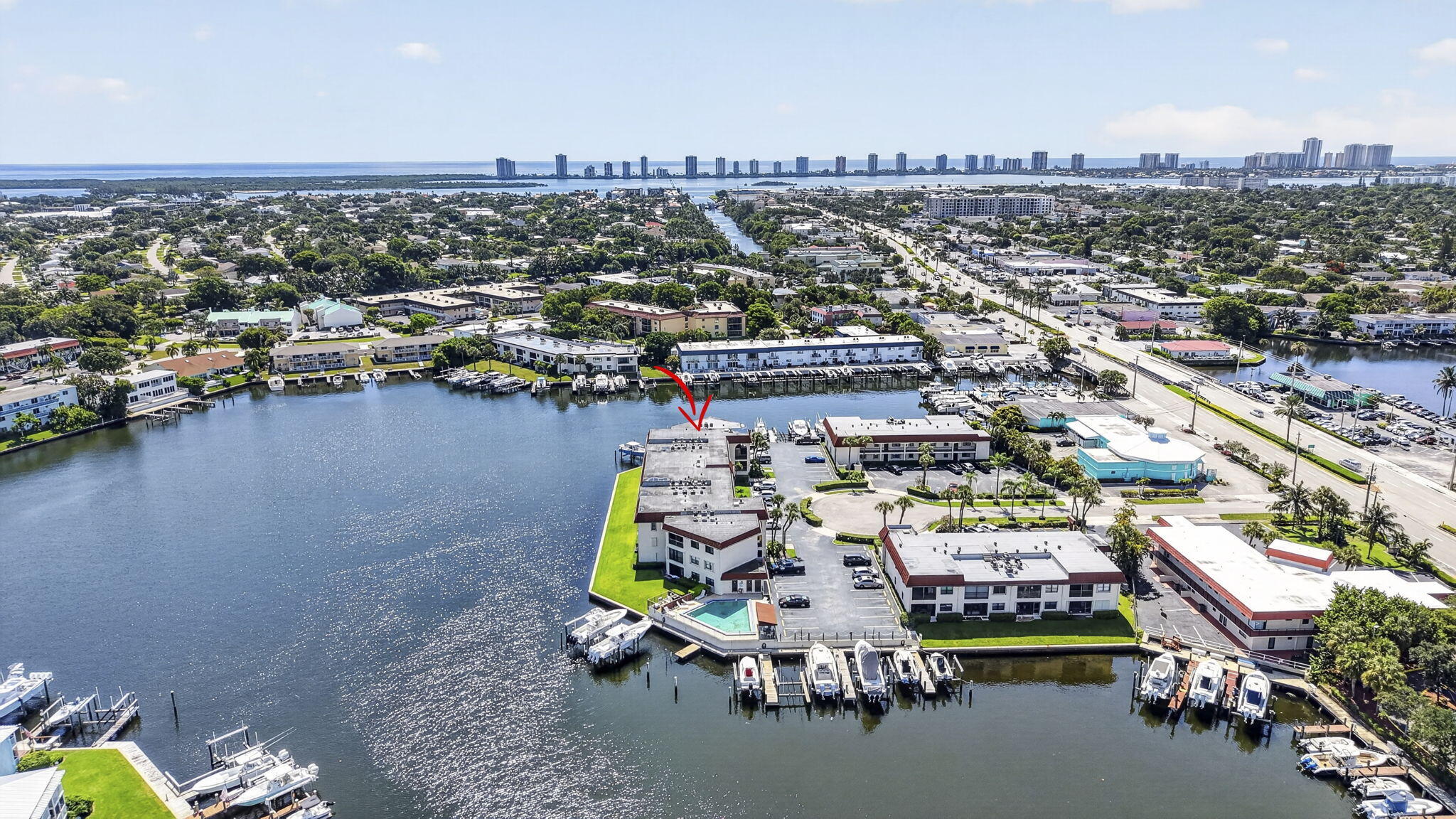 NORTHLAKE CONDO - Residential