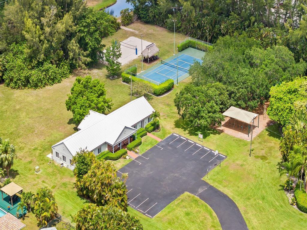 ELDORADO ESTATES IN PLANTATION - Residential
