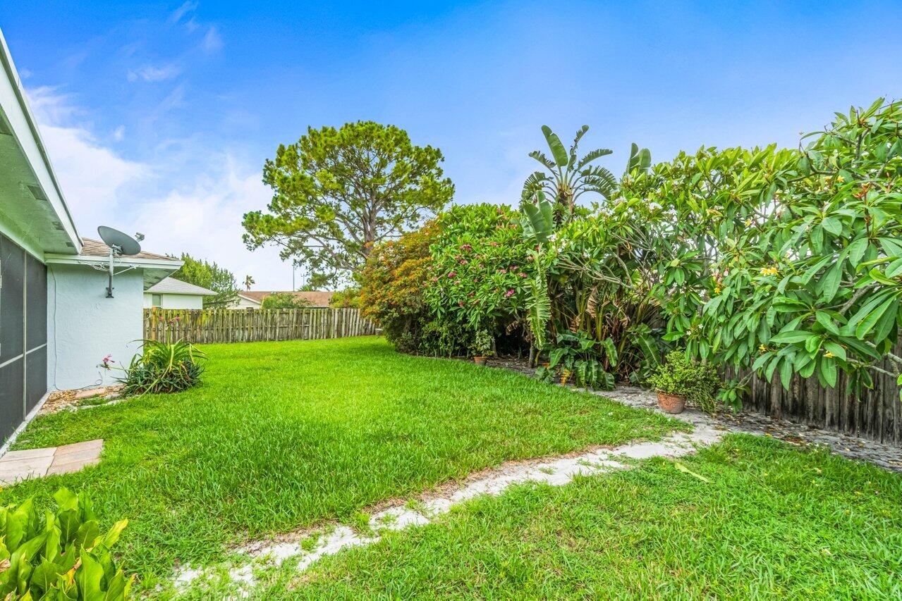 SUGAR POND MANOR OF WELLINGTON - Residential Lease