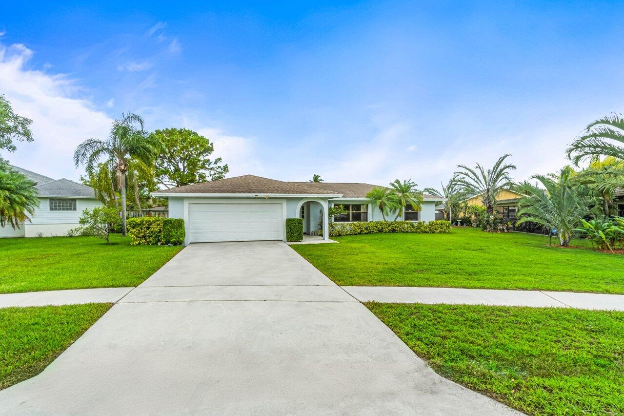 SUGAR POND MANOR OF WELLINGTON - Residential Lease